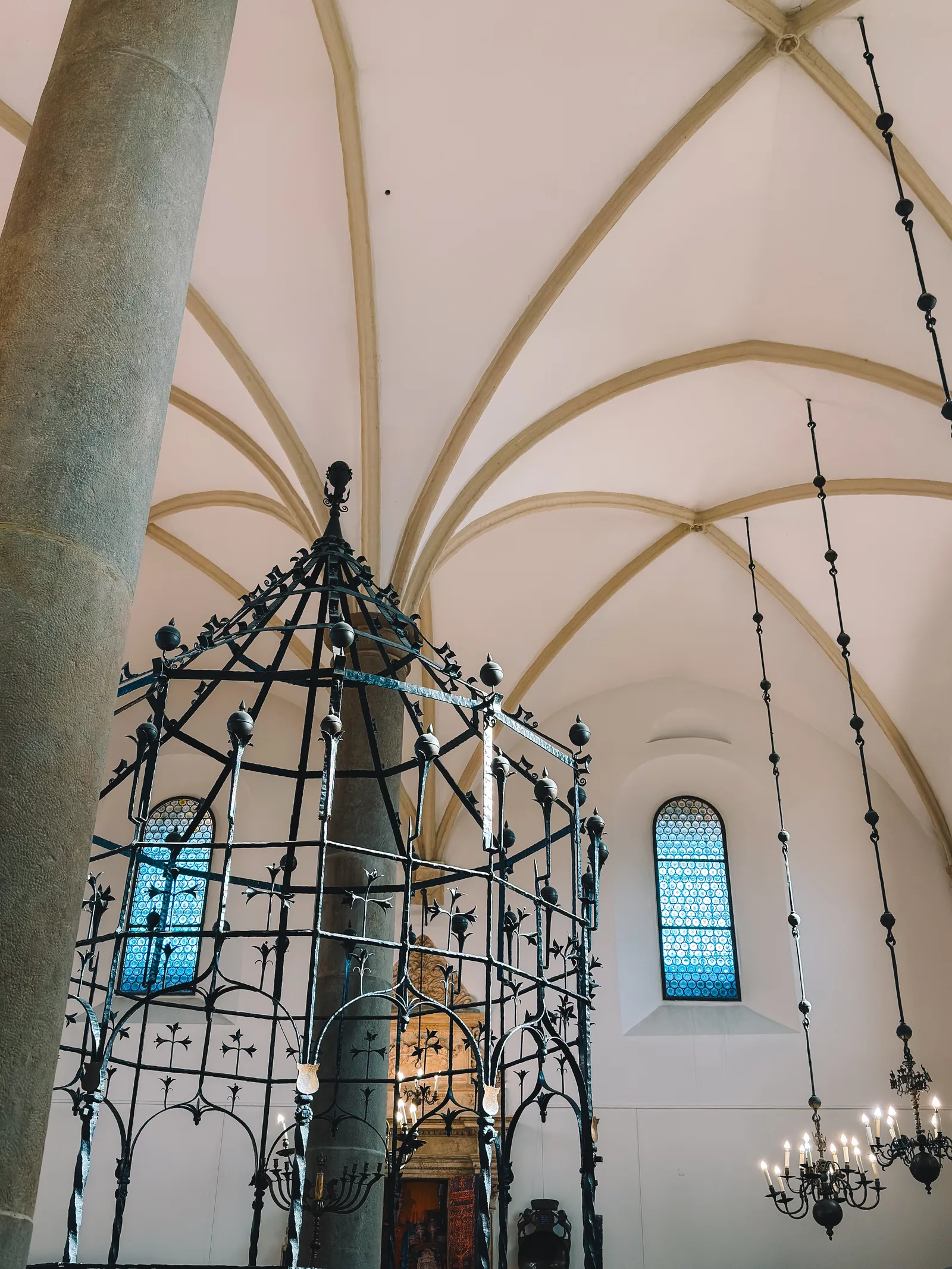Details at Old Synagogue Kraków — travel photo