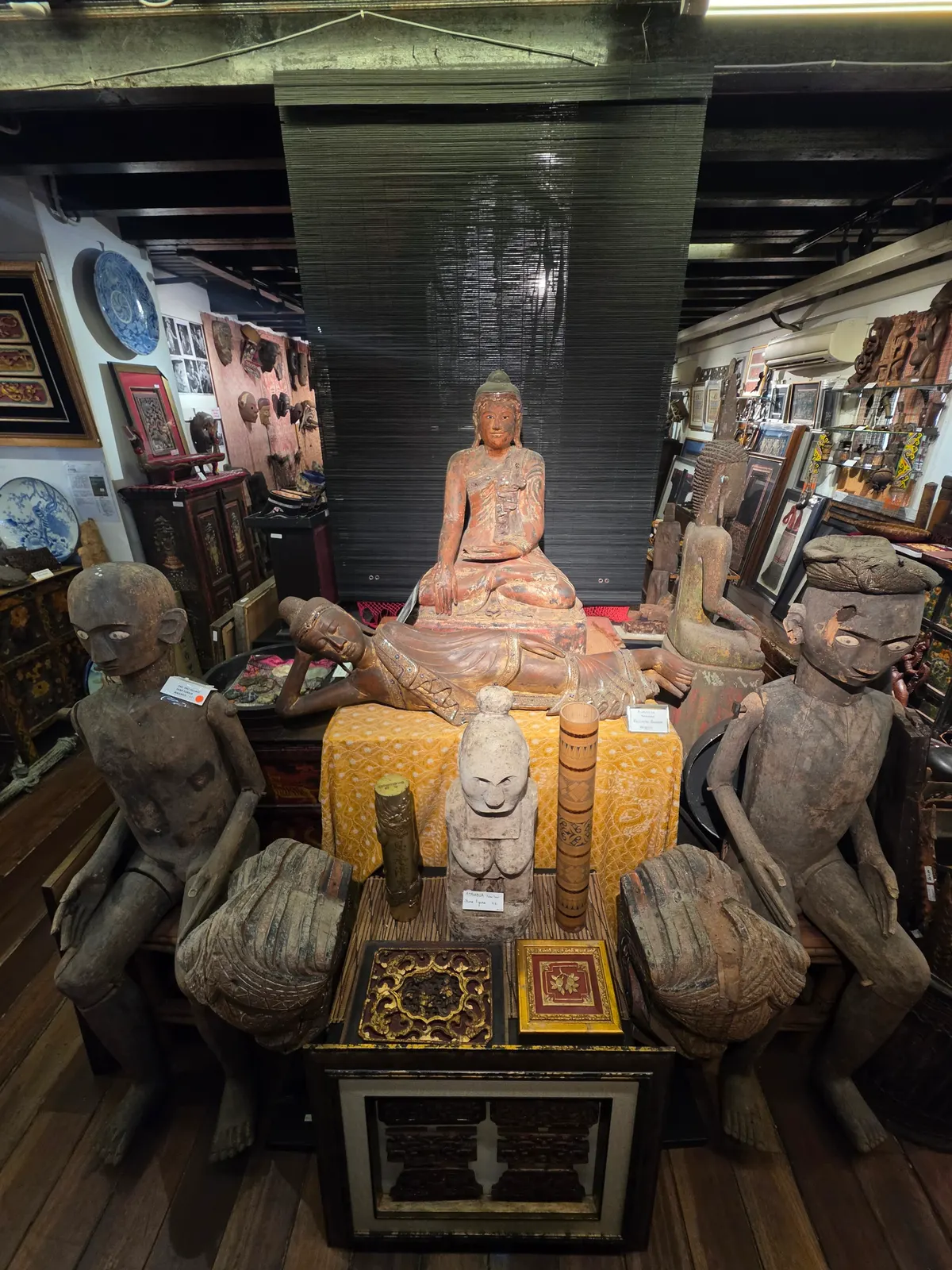 Main view at Art House Gallery Museum of Ethnic Arts Kuala Lumpur — travel photo