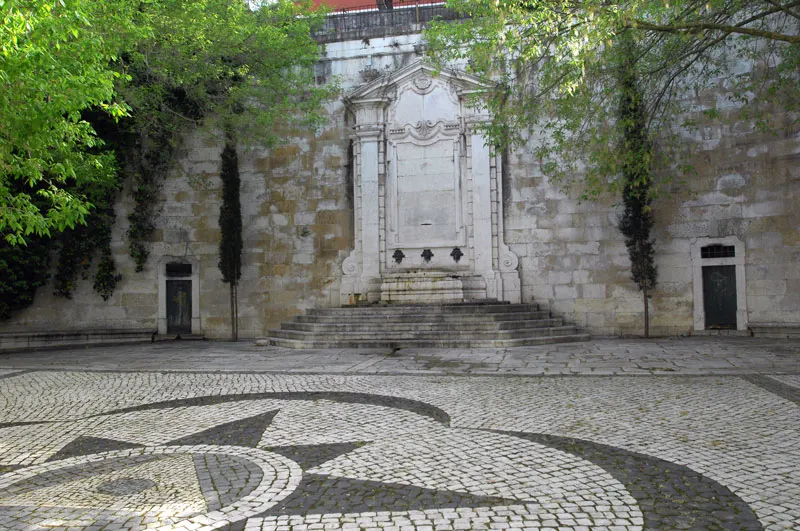 Chafariz da Rua de O Século — hidden gems guide Lisbon