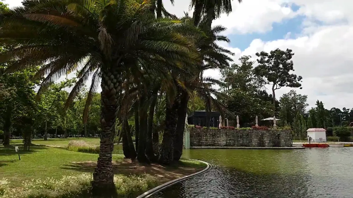 Details at Jardim Mário Soares Lisbon — travel photo
