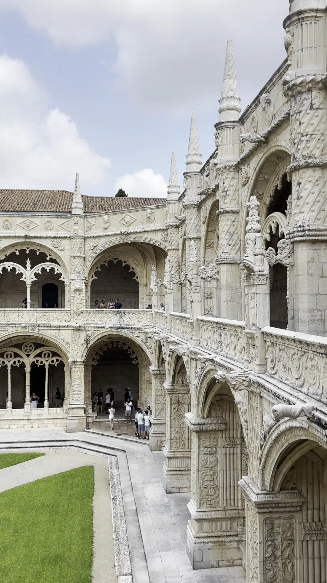 Main view at Jerónimos Monastery Lisbon — travel photo