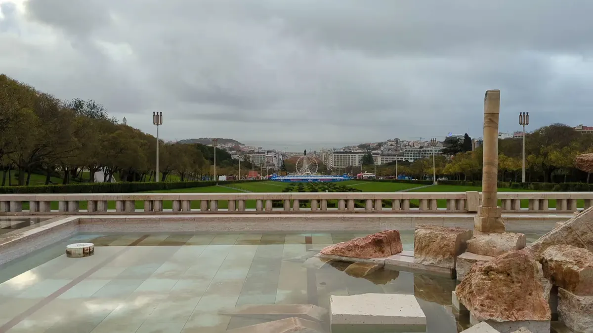 Interior at Observation Deck Park Eduardo VII Lisbon — travel photo