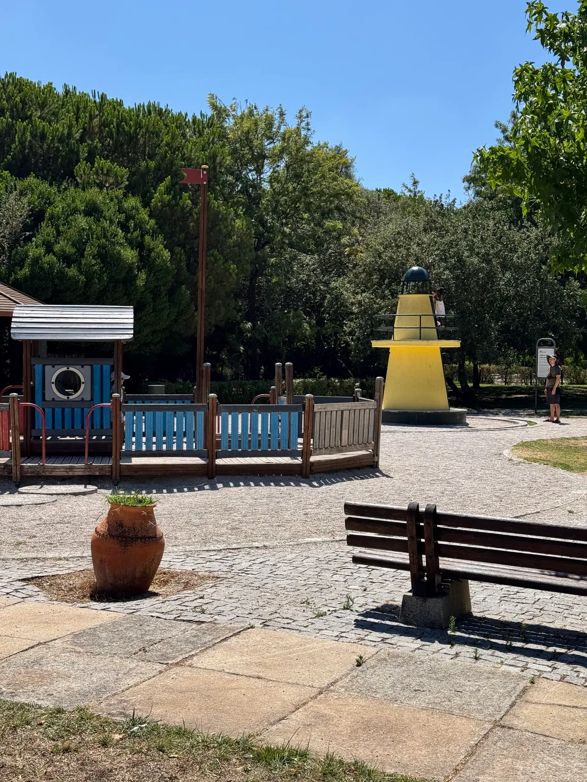 Main view at Parque Recreativo do Alto da Serafina Lisbon — travel photo