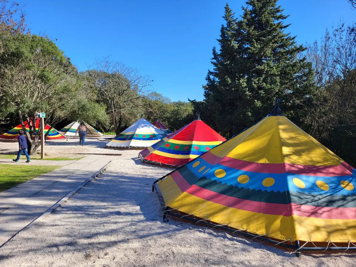 Details at Parque Recreativo do Alto da Serafina Lisbon — travel photo