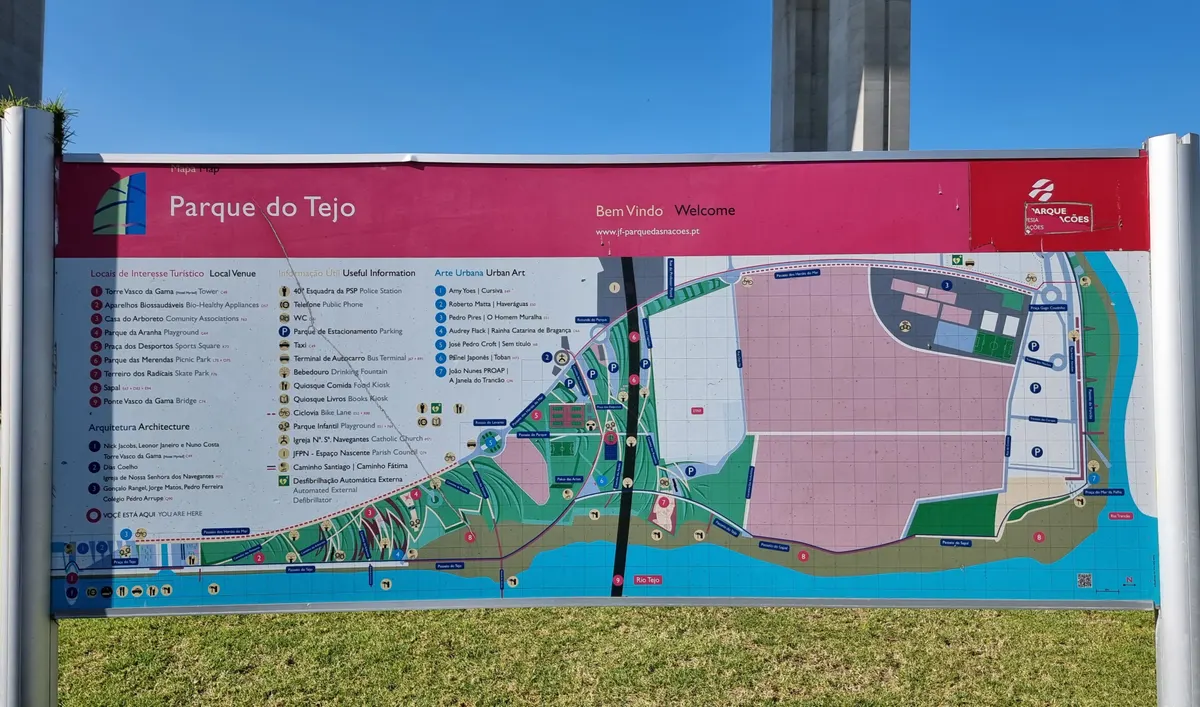 Details at Parque Urbano do Tejo Lisbon — travel photo