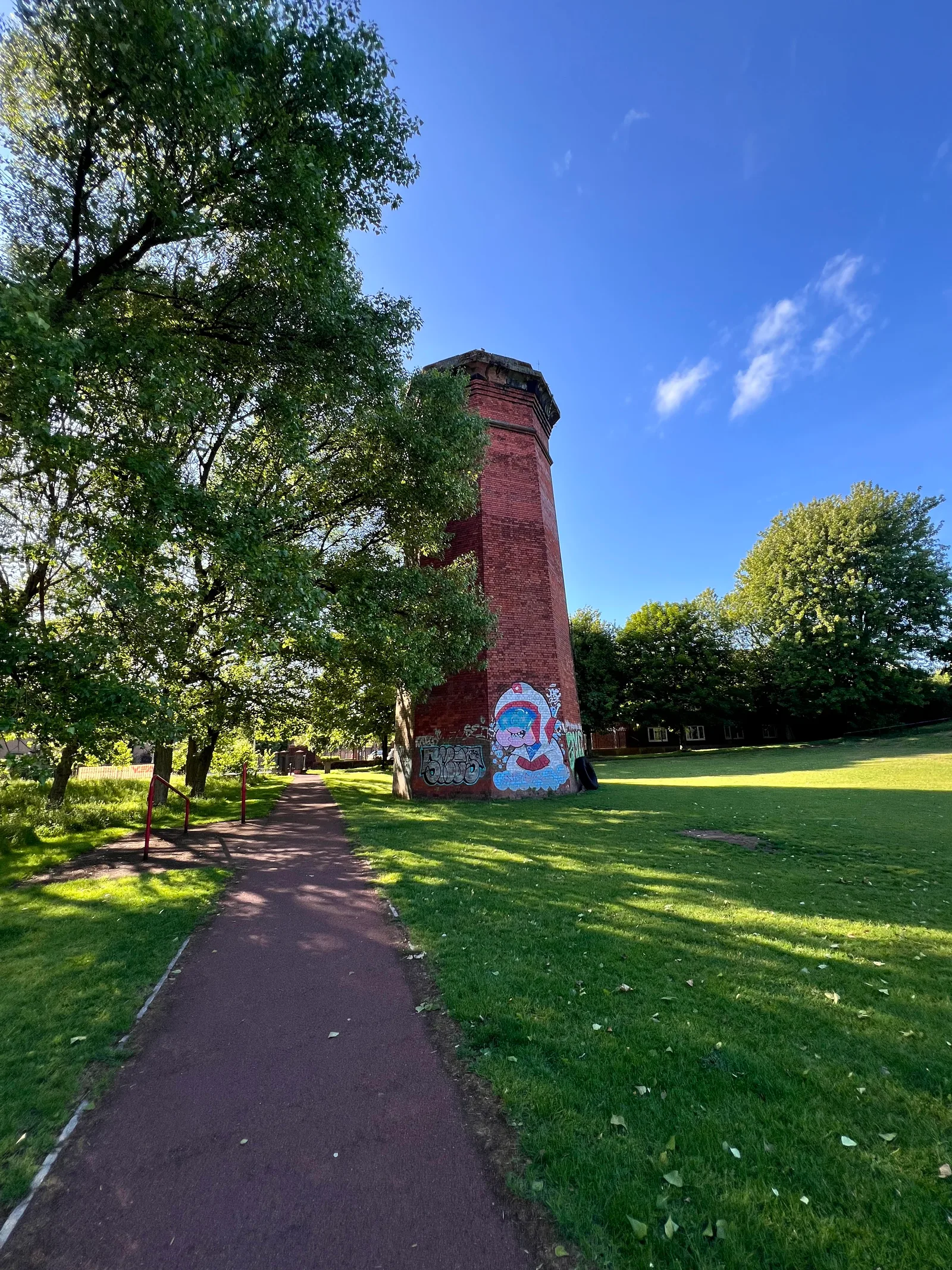 Details at Crown Street Park Liverpool — travel photo