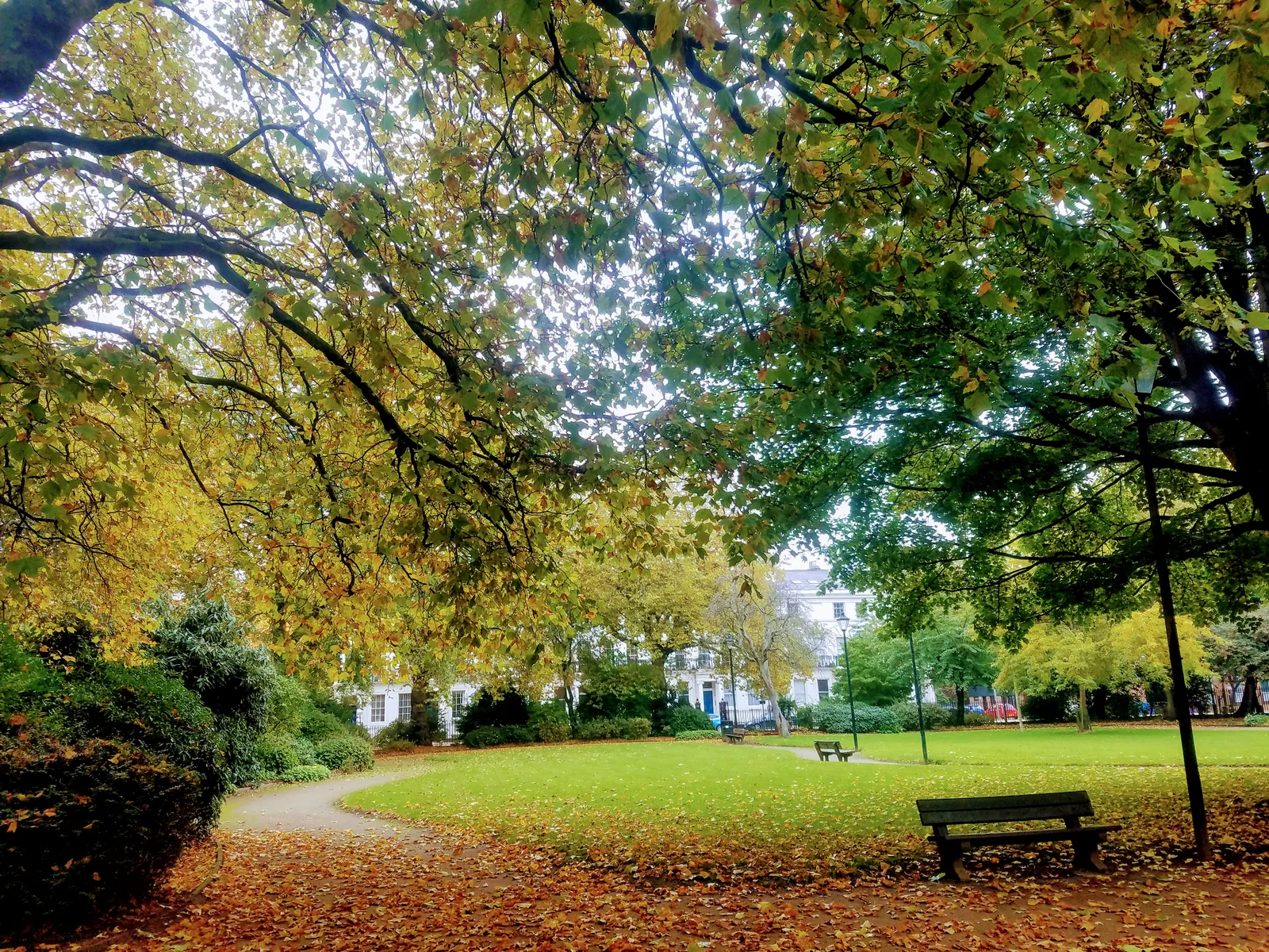 Atmosphere at Falkner Square Gardens Liverpool — travel photo