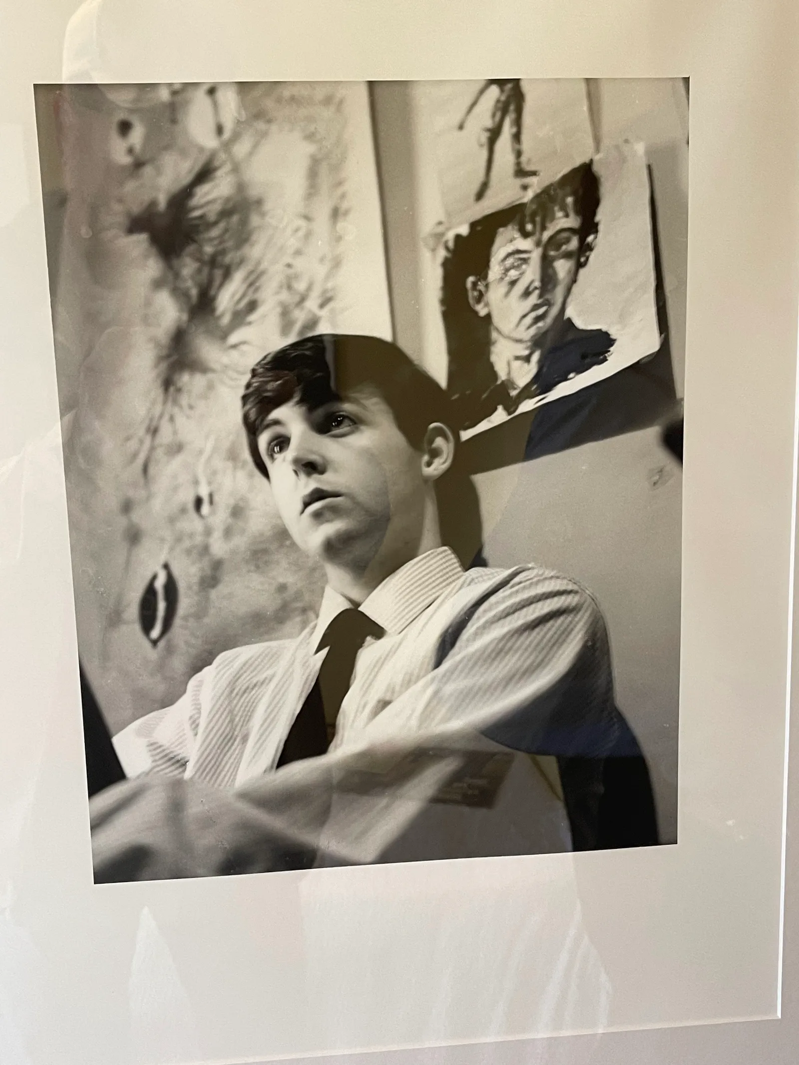 Atmosphere at National Trust - Paul McCartney's Childhood House Liverpool — travel photo