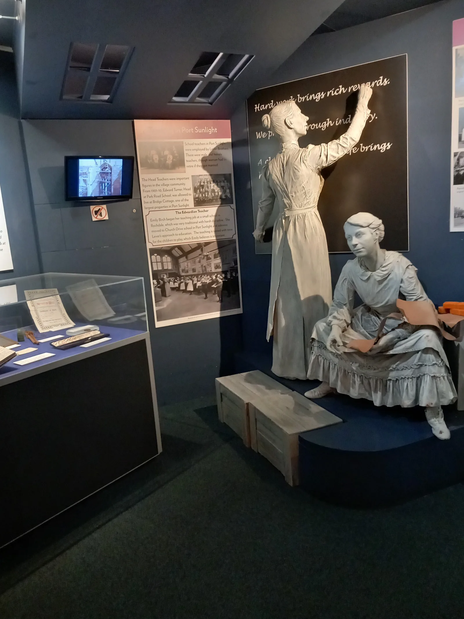 Atmosphere at Port Sunlight Museum Liverpool — travel photo