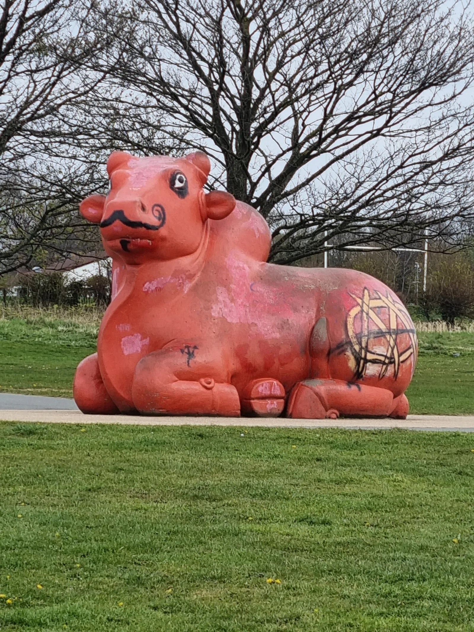 Details at The Otterspool Promenade Liverpool — travel photo