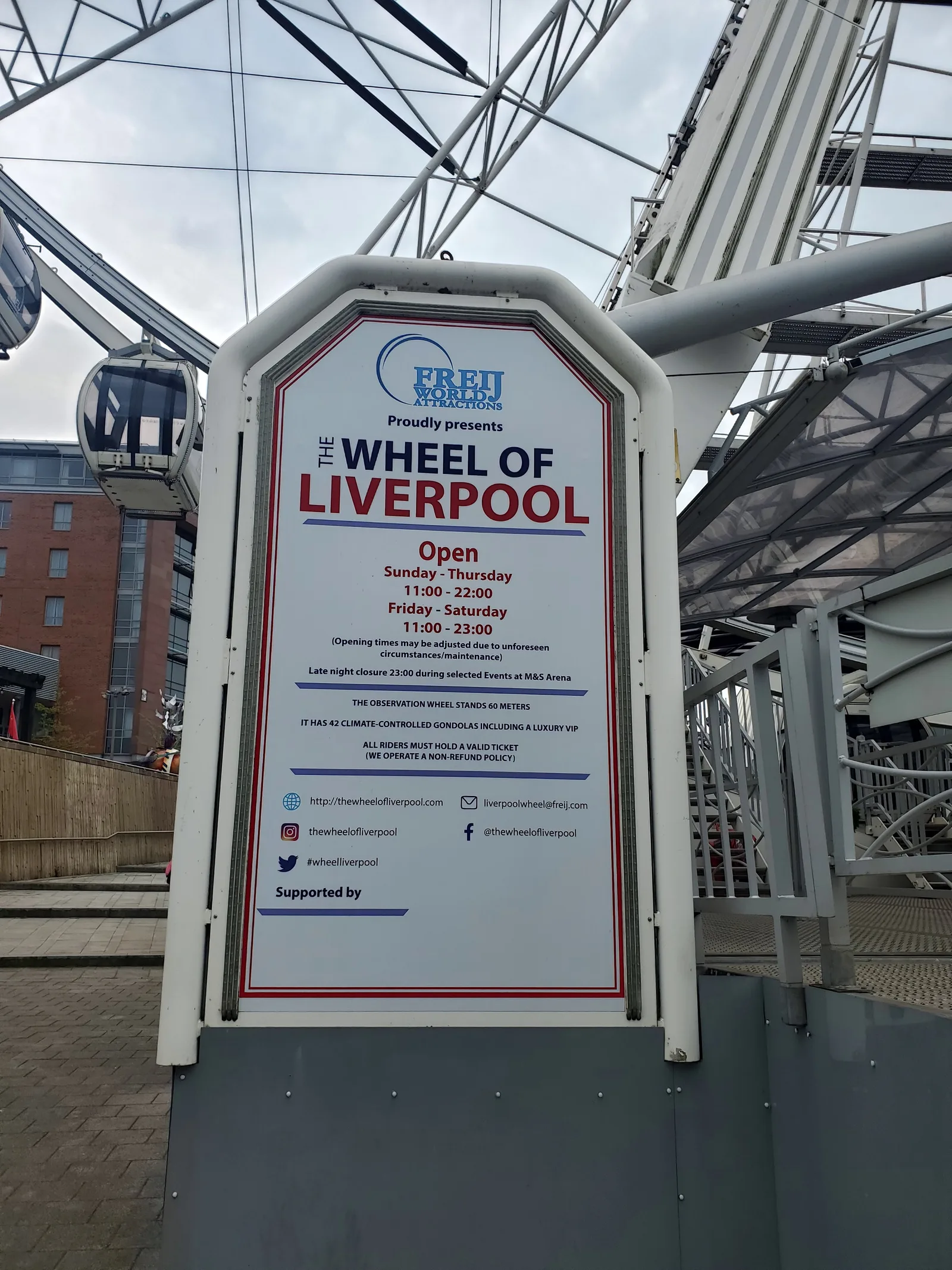 Main view at Wheel of Liverpool Liverpool — travel photo