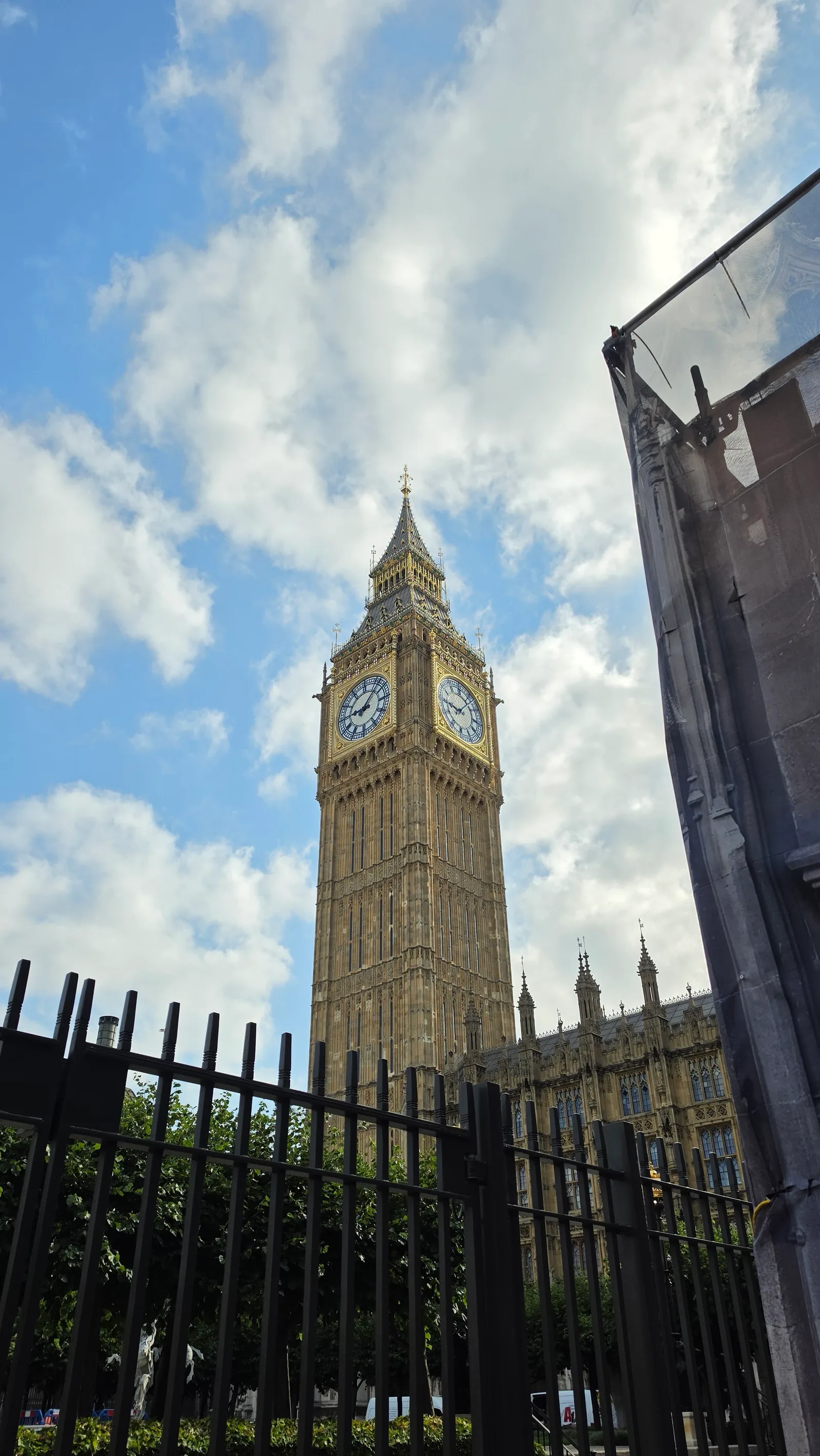 Main view at Big Ben London — travel photo