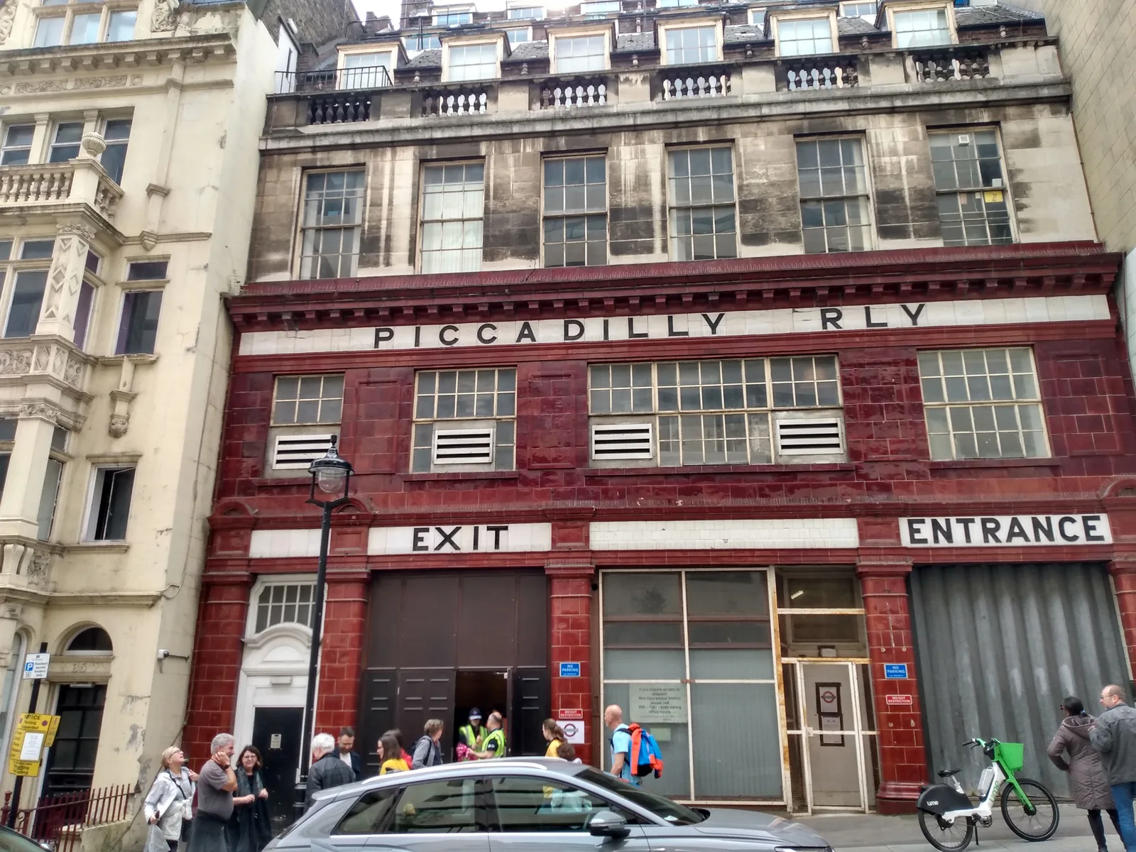 Hidden London - Aldwych Station — hidden gems guide London