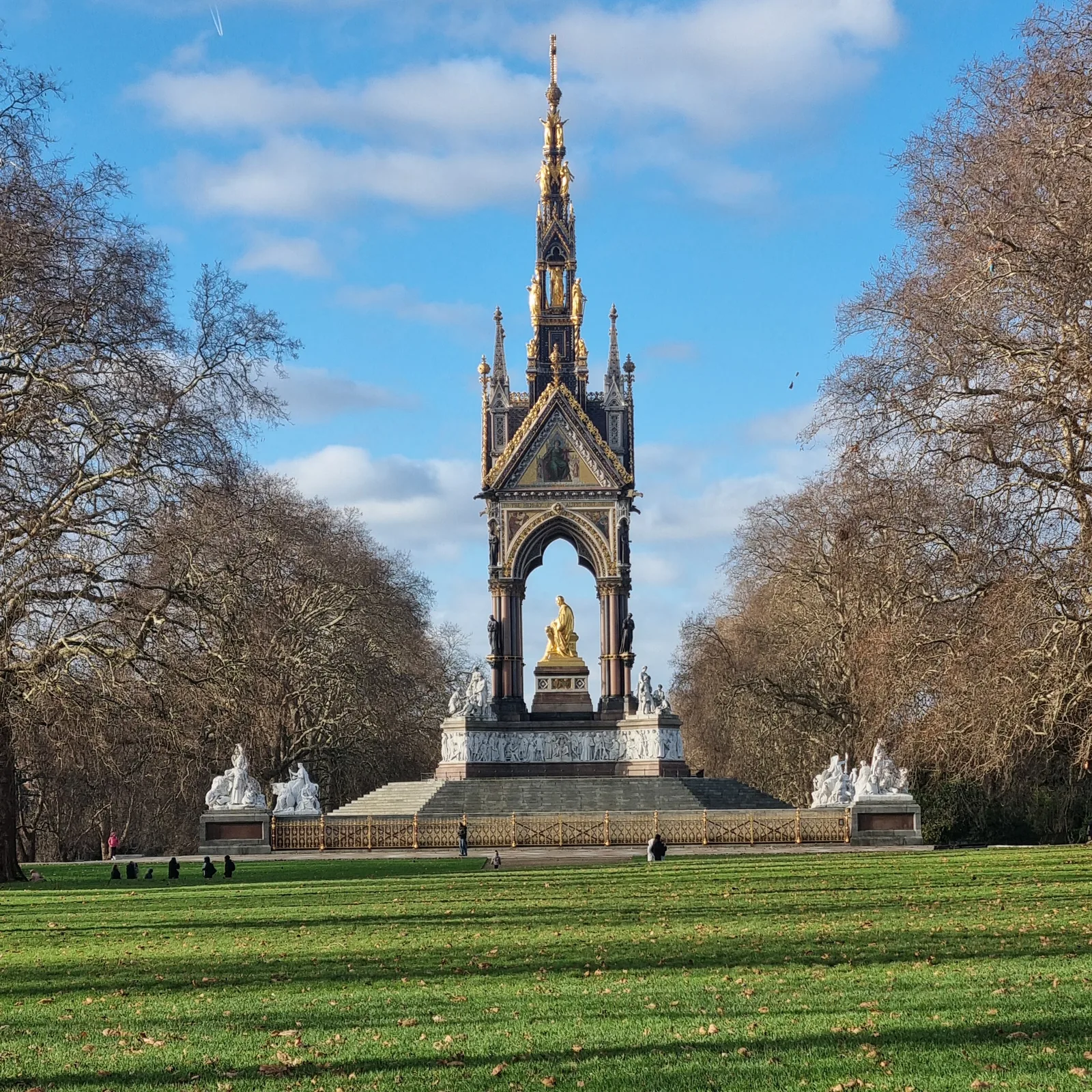 Details at Kensington Gardens London — travel photo
