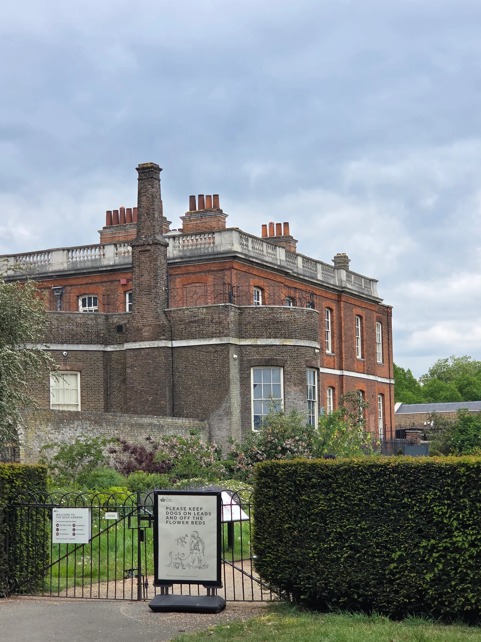 Atmosphere at Ranger's House - The Wernher Collection London — travel photo