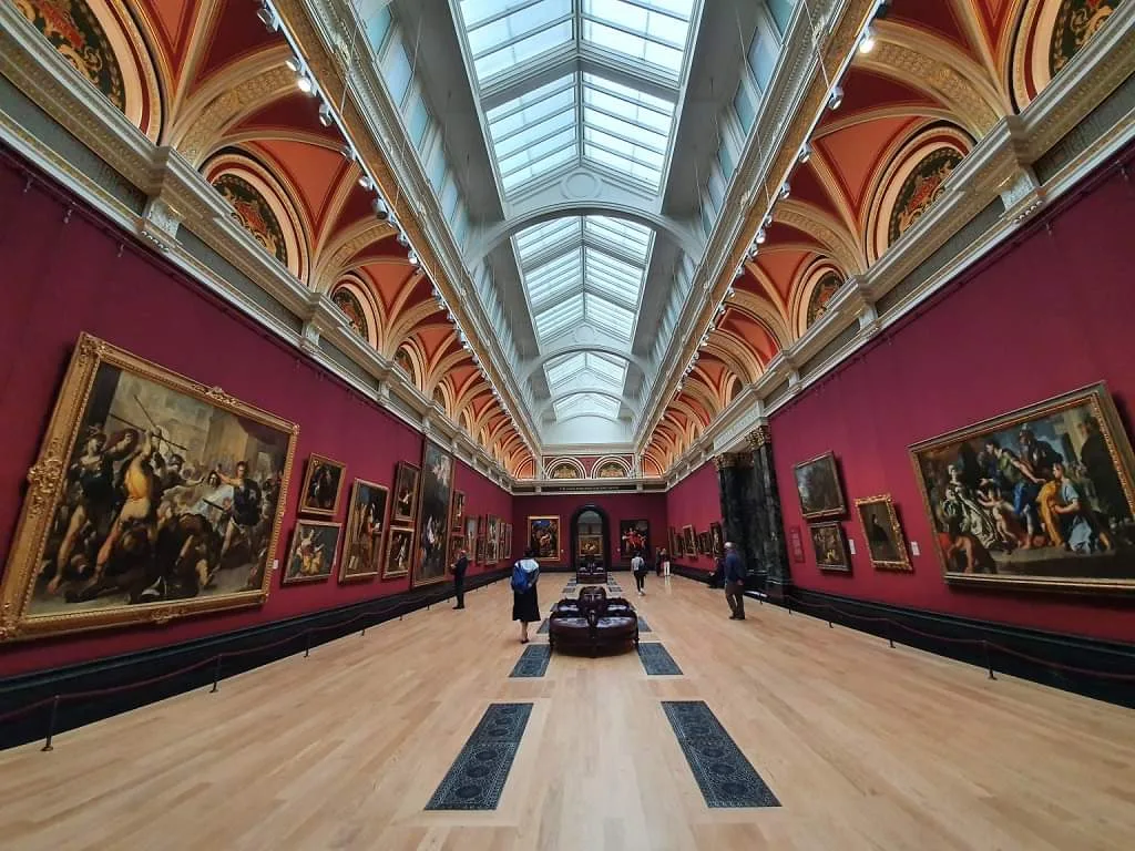 Interior at The National Gallery London — travel photo