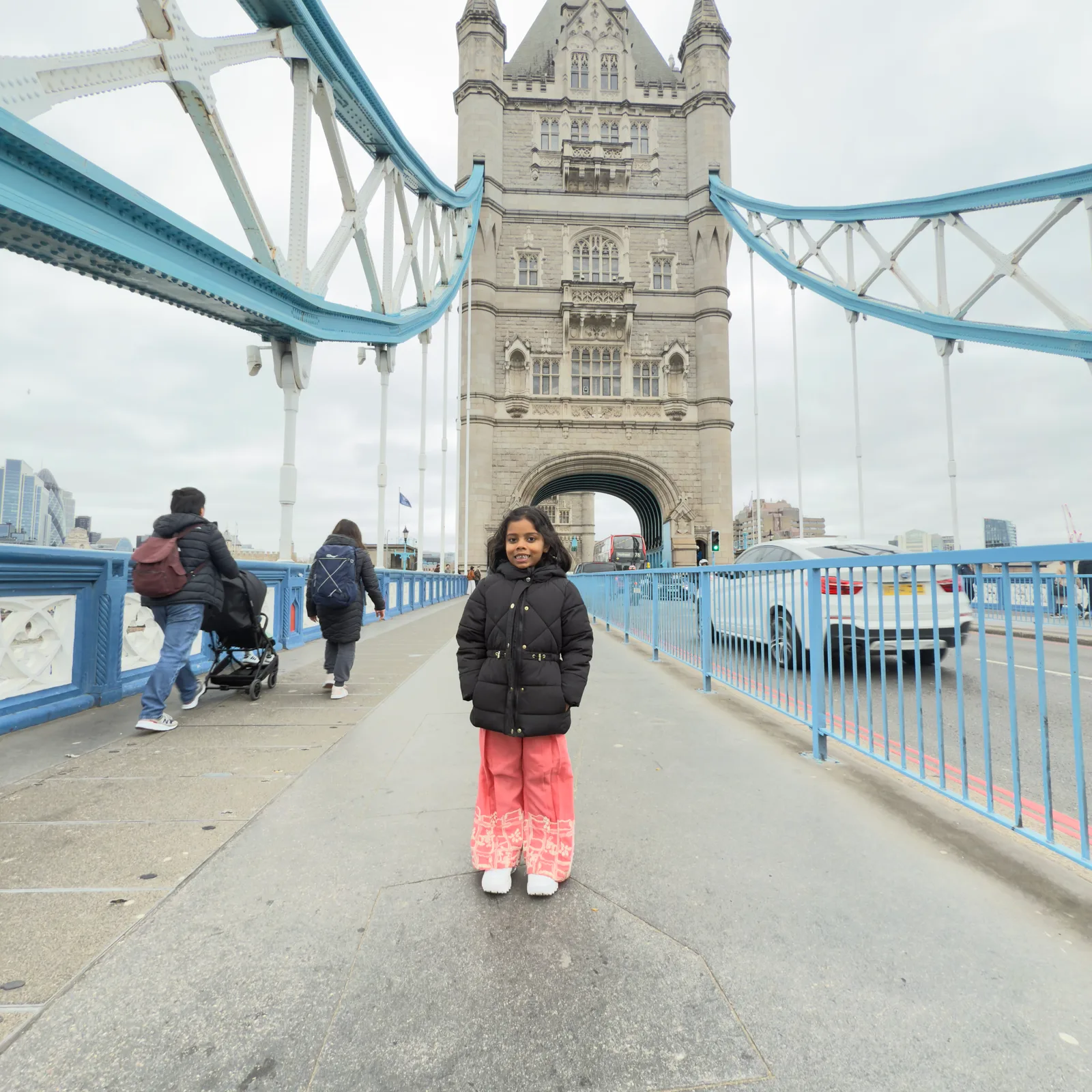 Main view at Tower Bridge London — travel photo