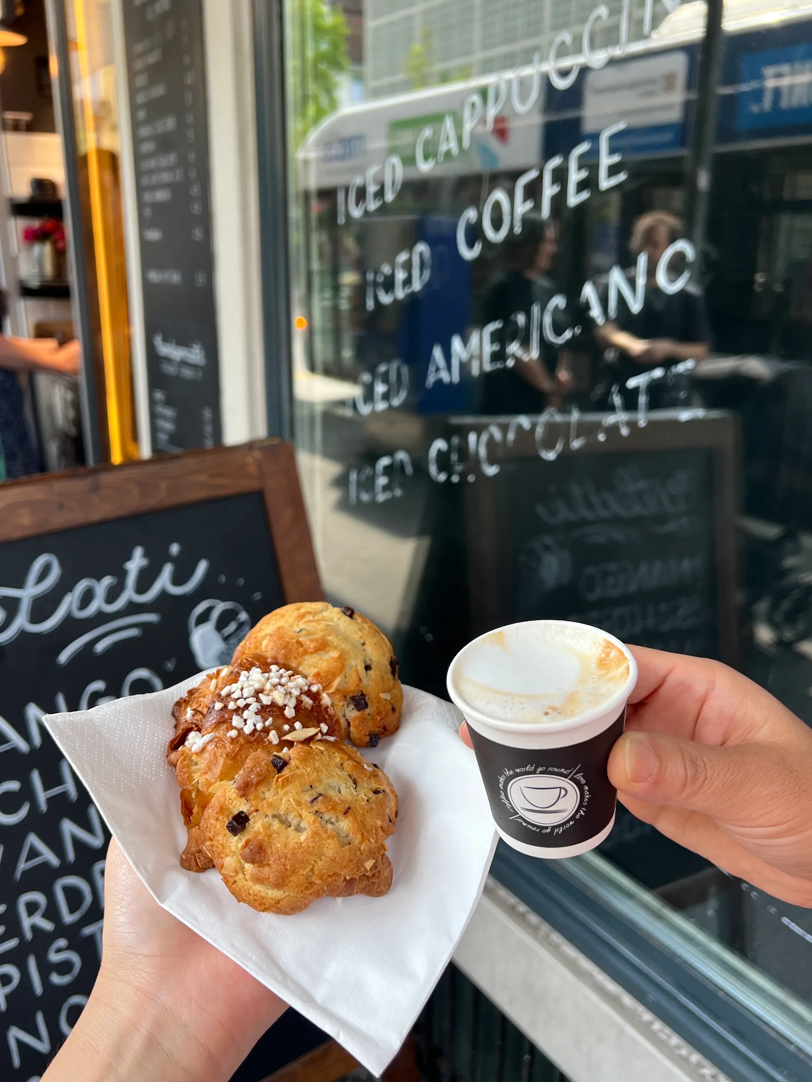 Atmosphere at Dal Mattino Lucerne — travel photo
