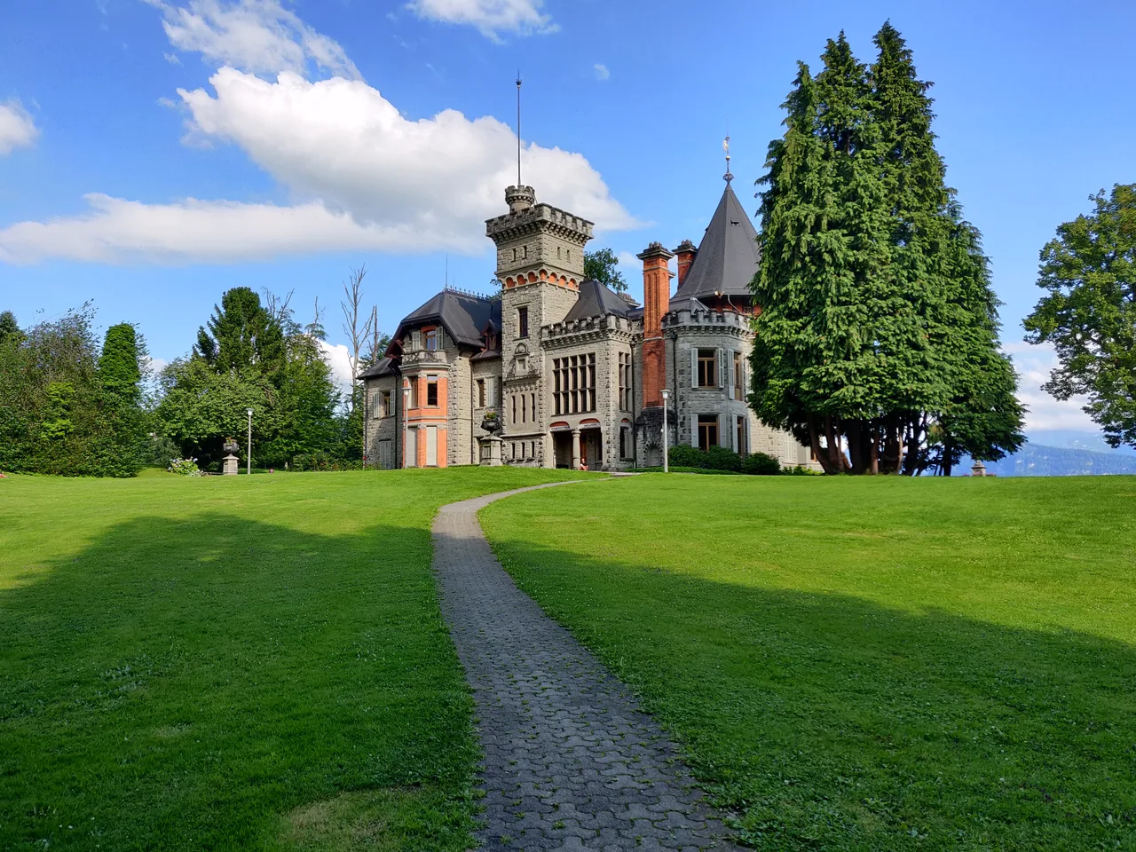 Dreilindenpark (Konsipark)