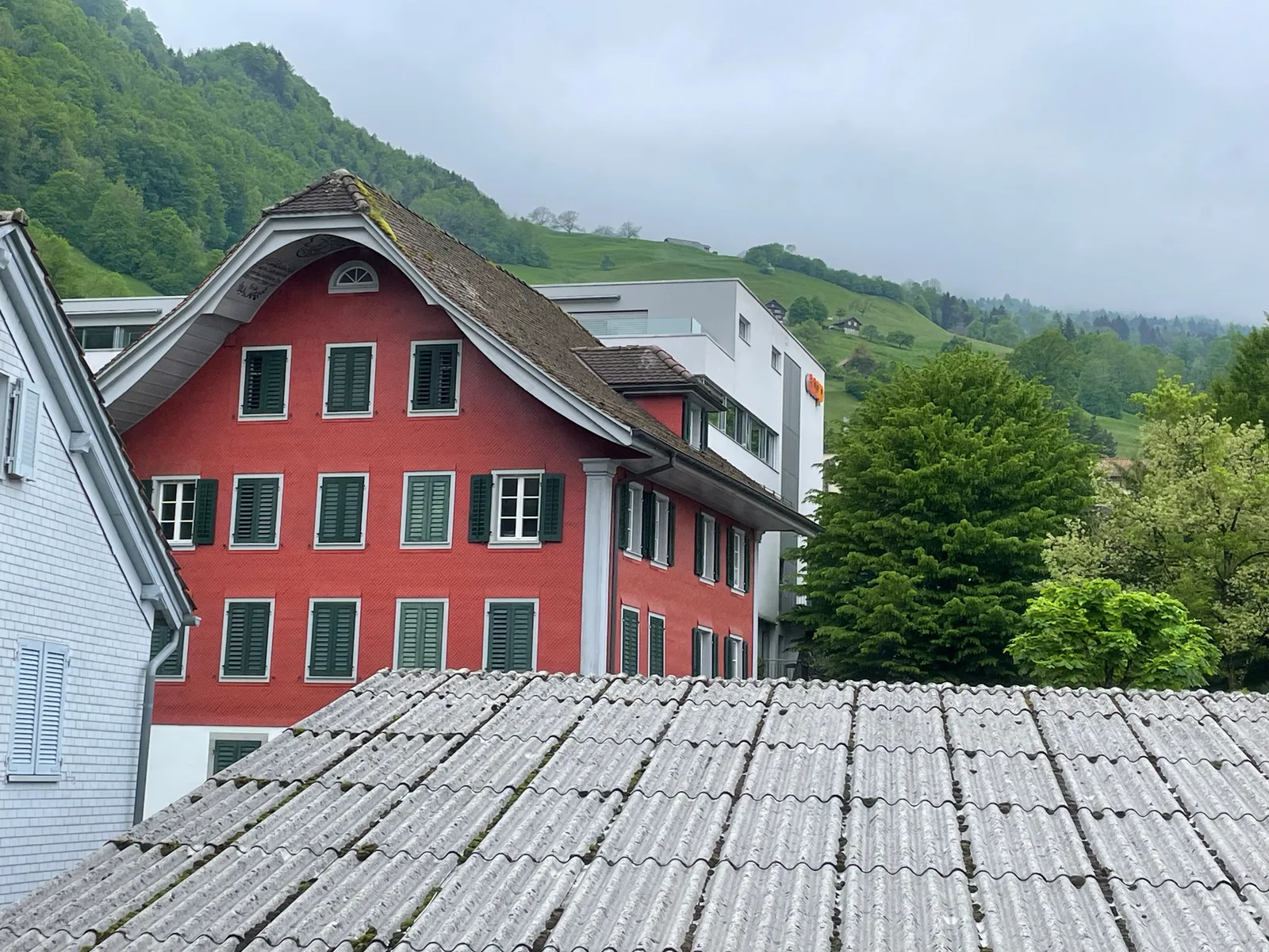 Main view at Glasi Hergiswil (Glass museum) Lucerne — travel photo