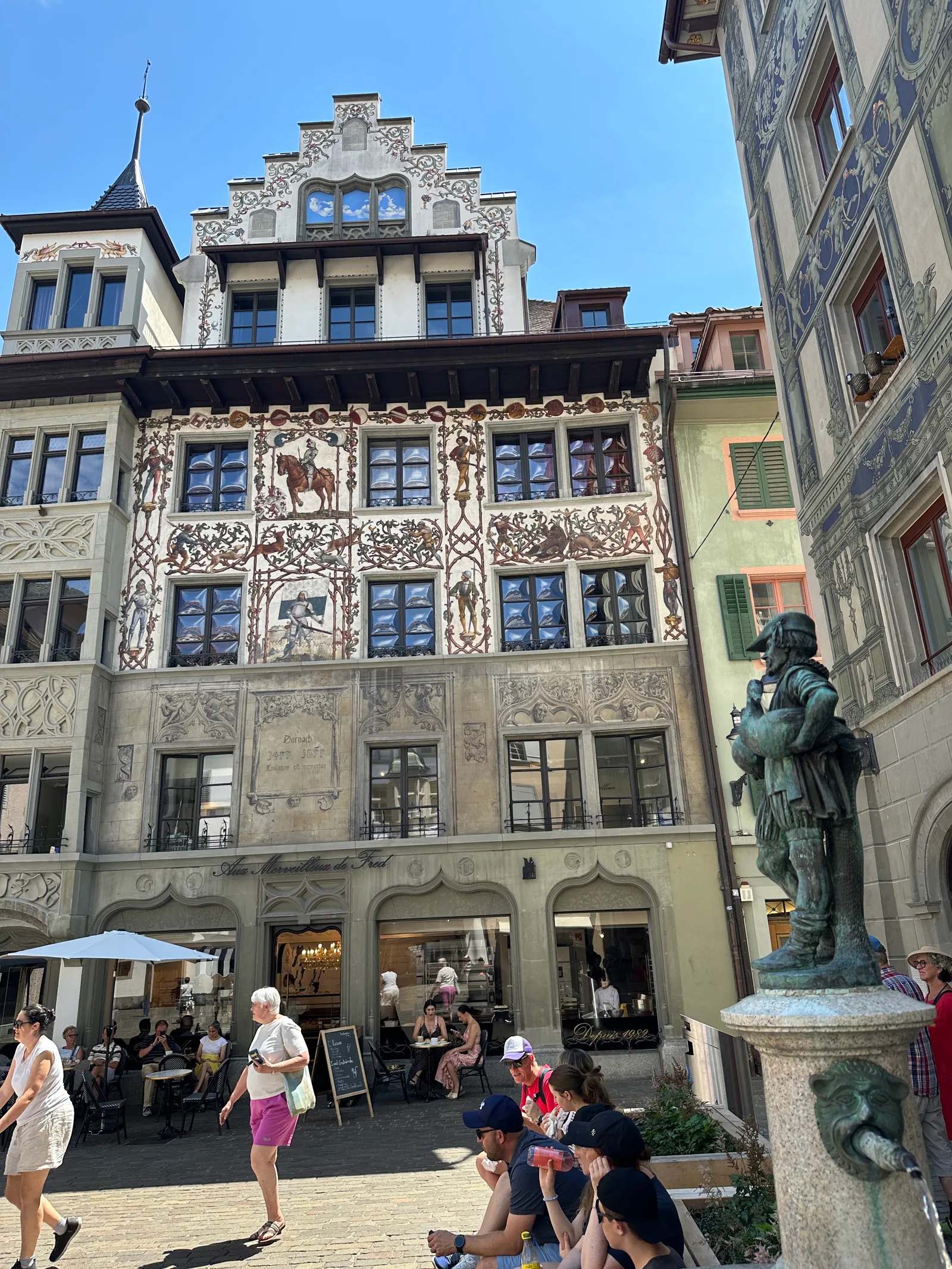Details at Hirschenplatz Lucerne — travel photo