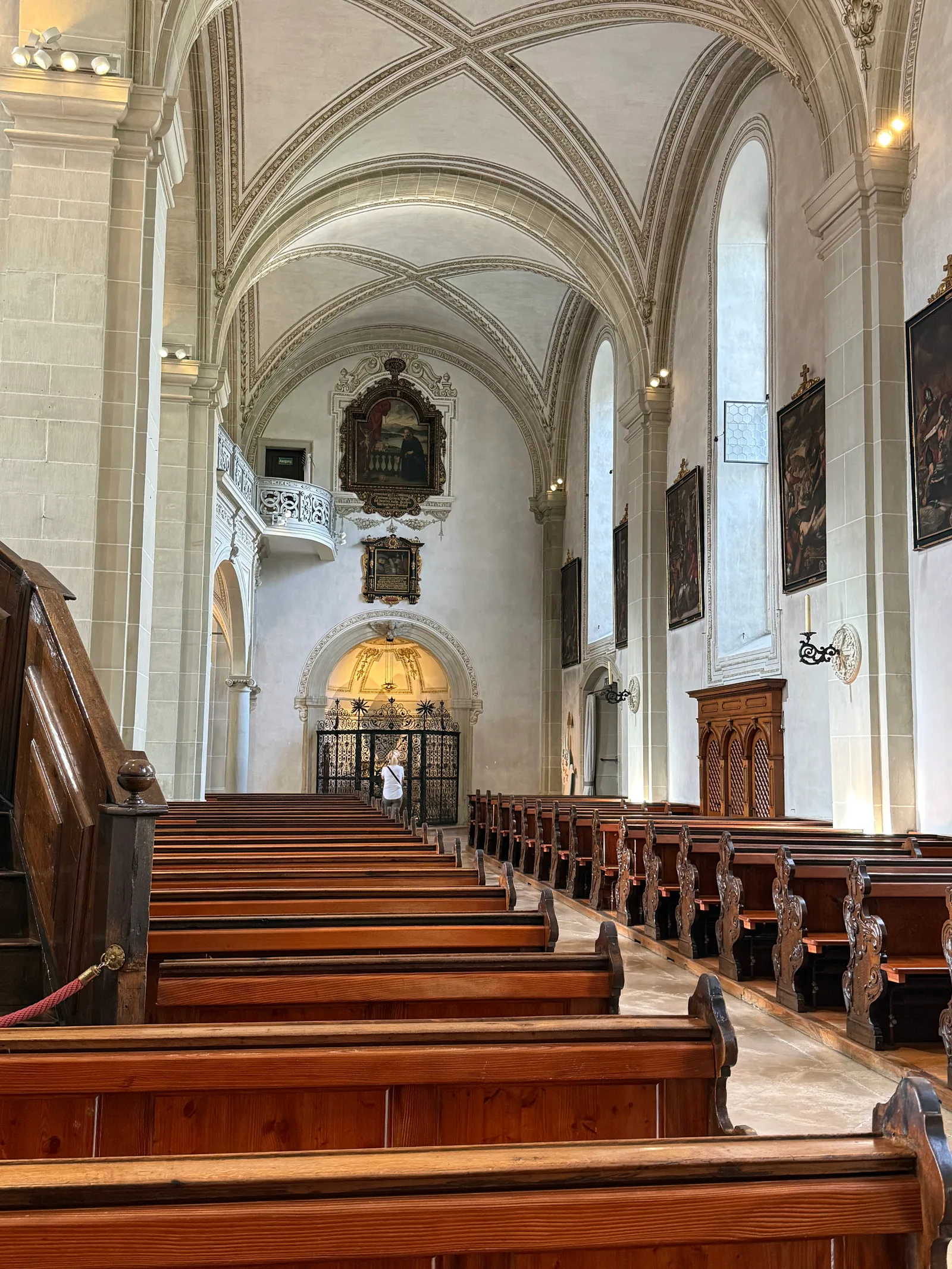 Main view at Hofkirche St. Leodegar Lucerne — travel photo