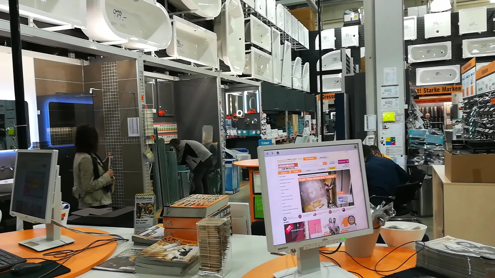 Atmosphere at HORNBACH Luzern-Littau Lucerne — travel photo
