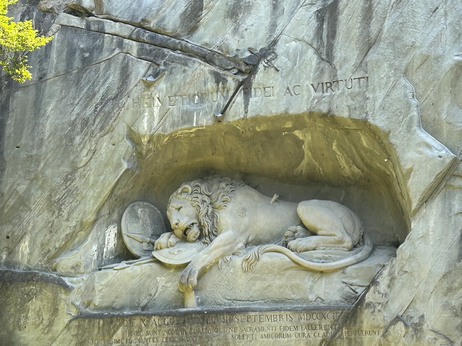 Atmosphere at Lion Monument Lucerne — travel photo