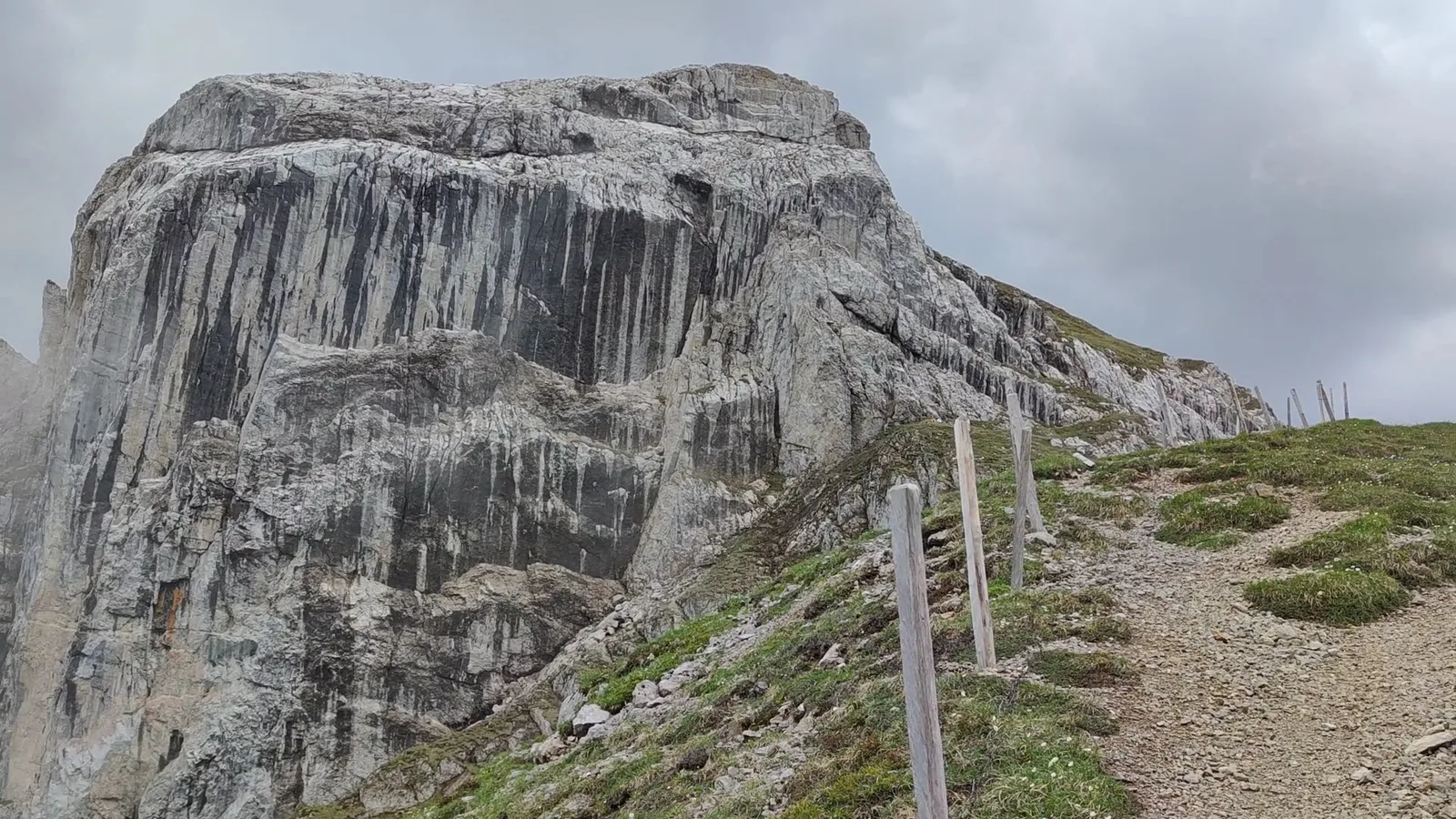Main view at Pilatus Hiking Path Lucerne — travel photo