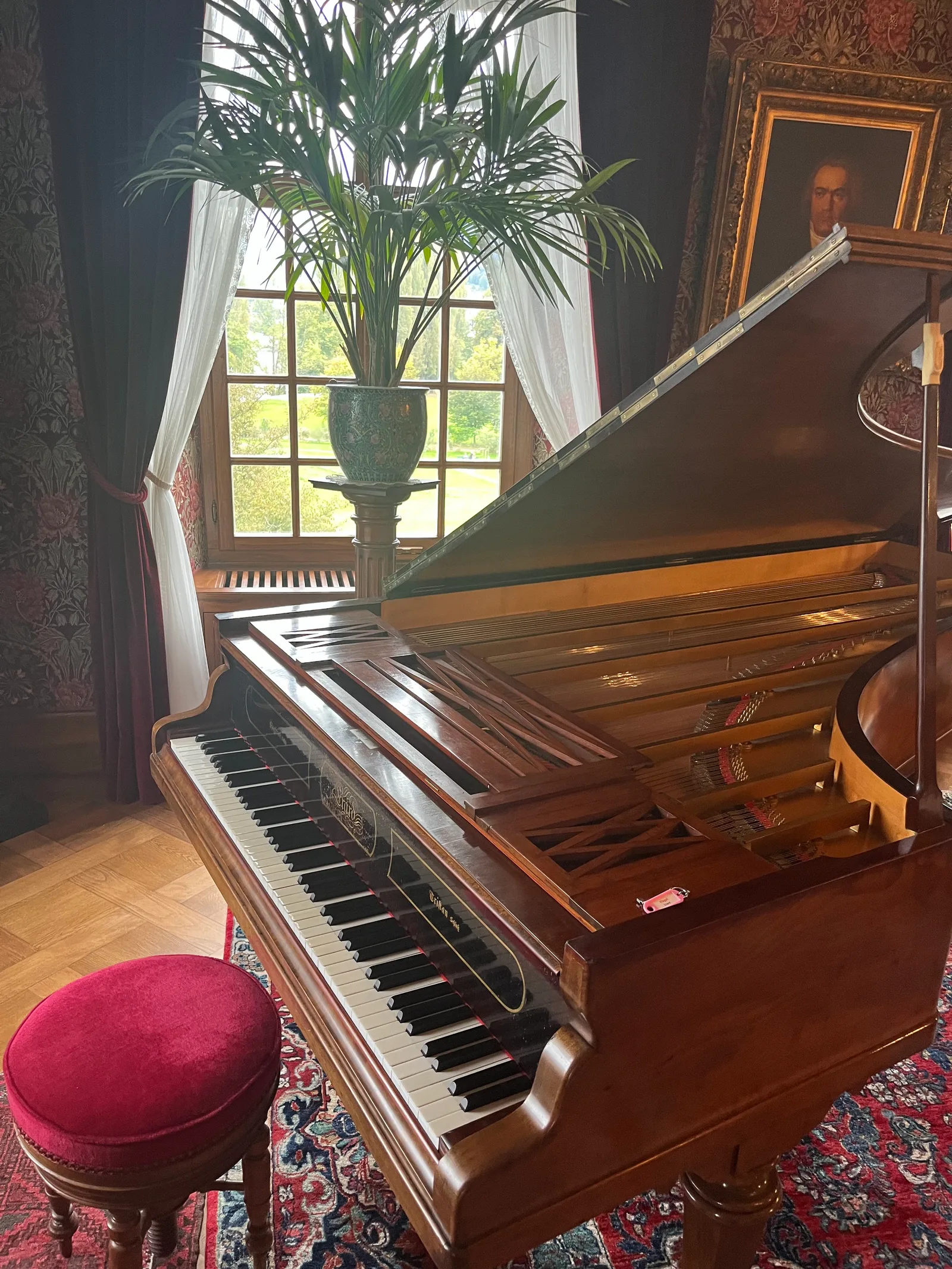 Details at Richard Wagner Museum Lucerne Lucerne — travel photo