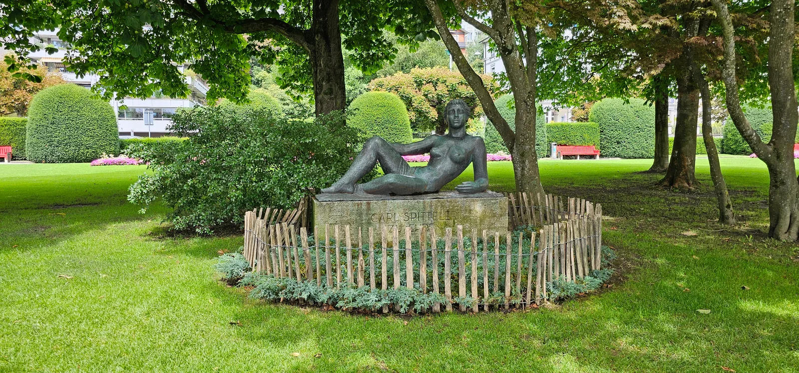 Atmosphere at Rössliwiese Lucerne — travel photo