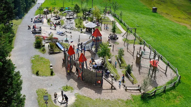 Spielplatz Pilu Land Krienseregg
