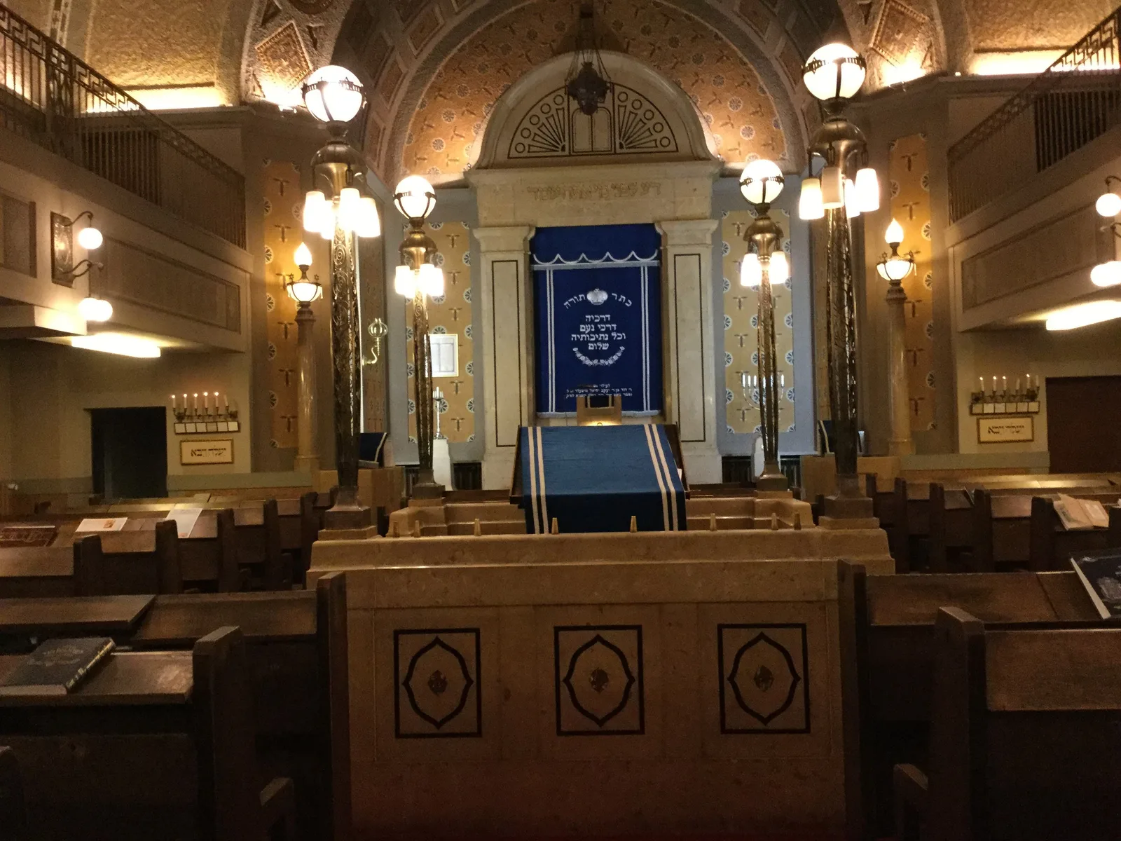 Details at Synagogue of Lucerne Lucerne — travel photo