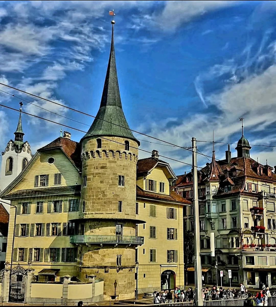 Atmosphere at Wasserturm Kapellbrücke Lucerne — travel photo