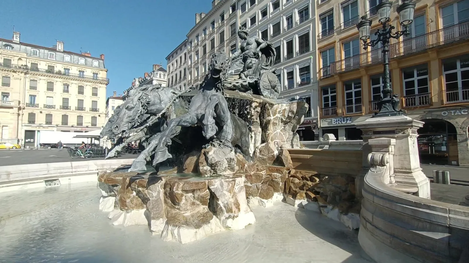 Main view at Bartholdi Fountain Lyon — travel photo