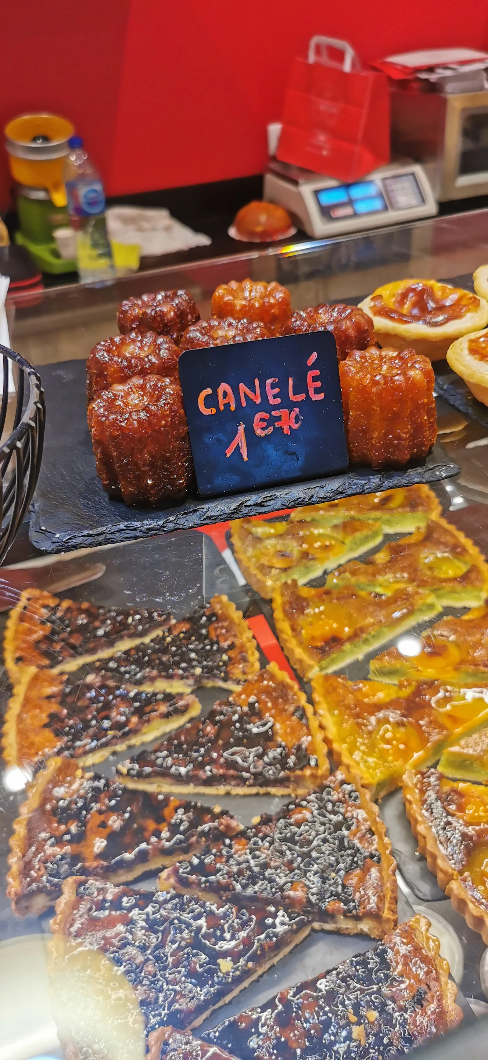 Interior at Boulangerie L'Artisan (Maison Dumollard) Lyon — travel photo
