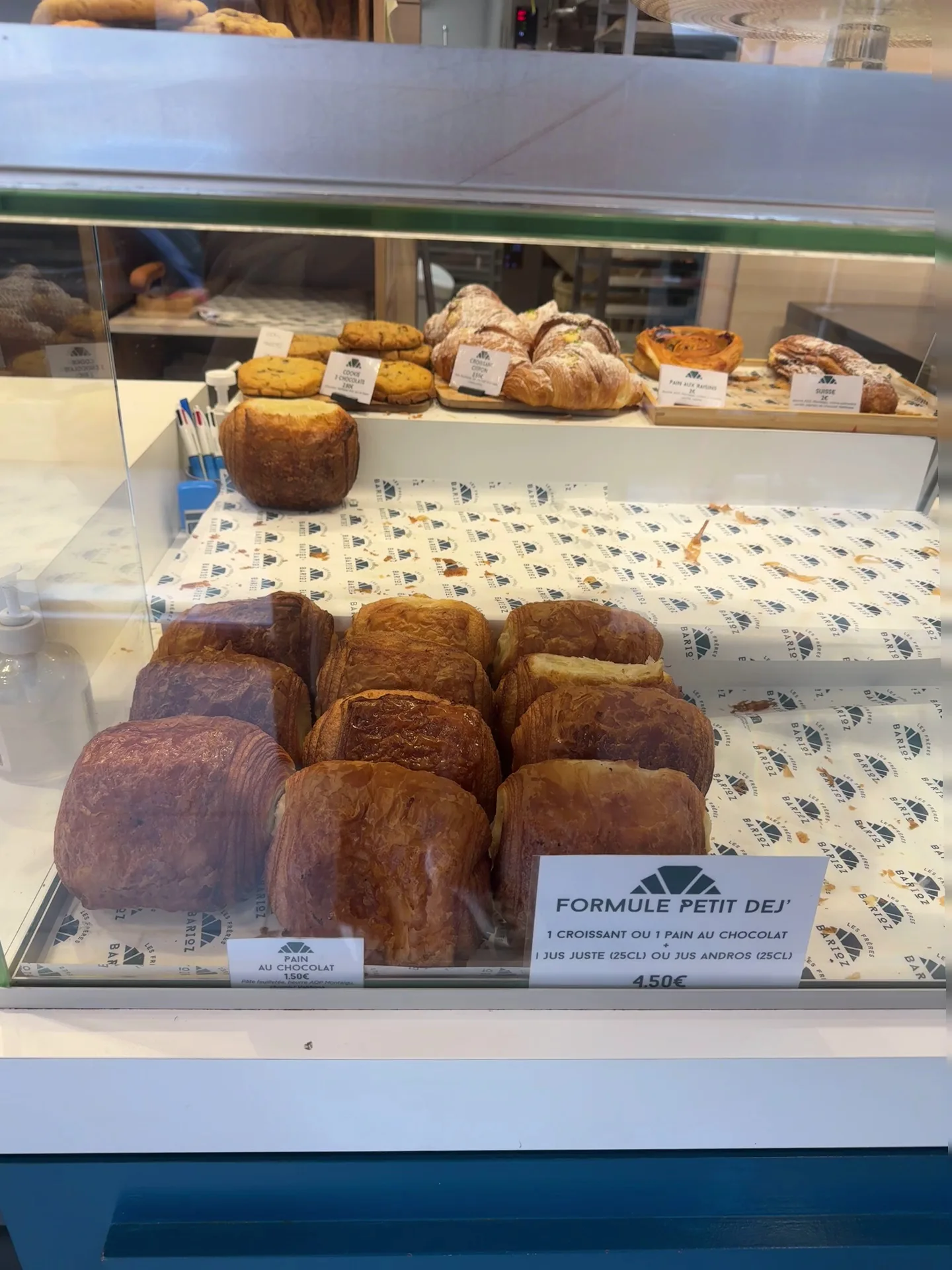 Main view at Boulangerie Les Frères Barioz Lyon — travel photo