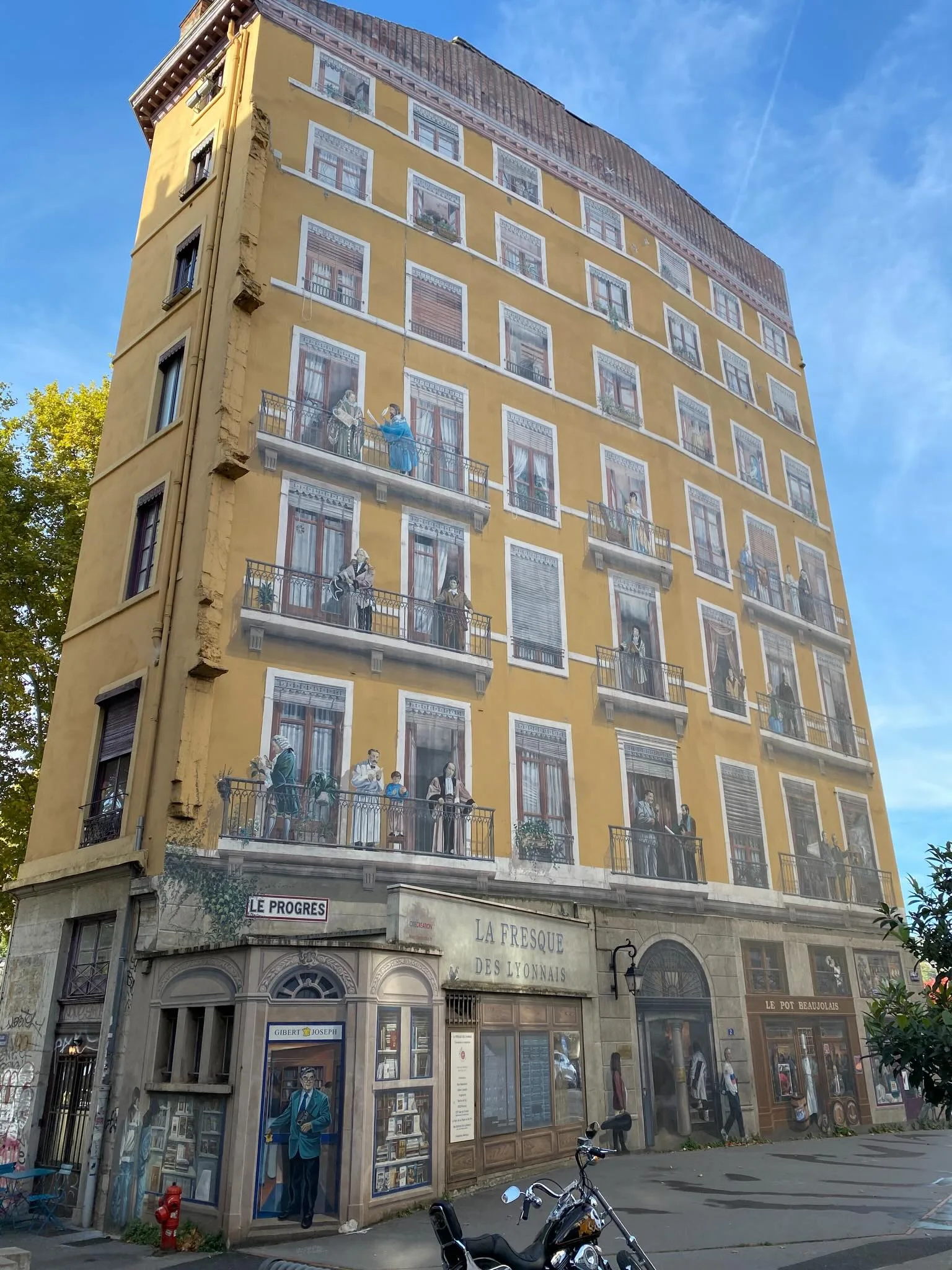 Interior at Fresque des Lyonnais Lyon — travel photo