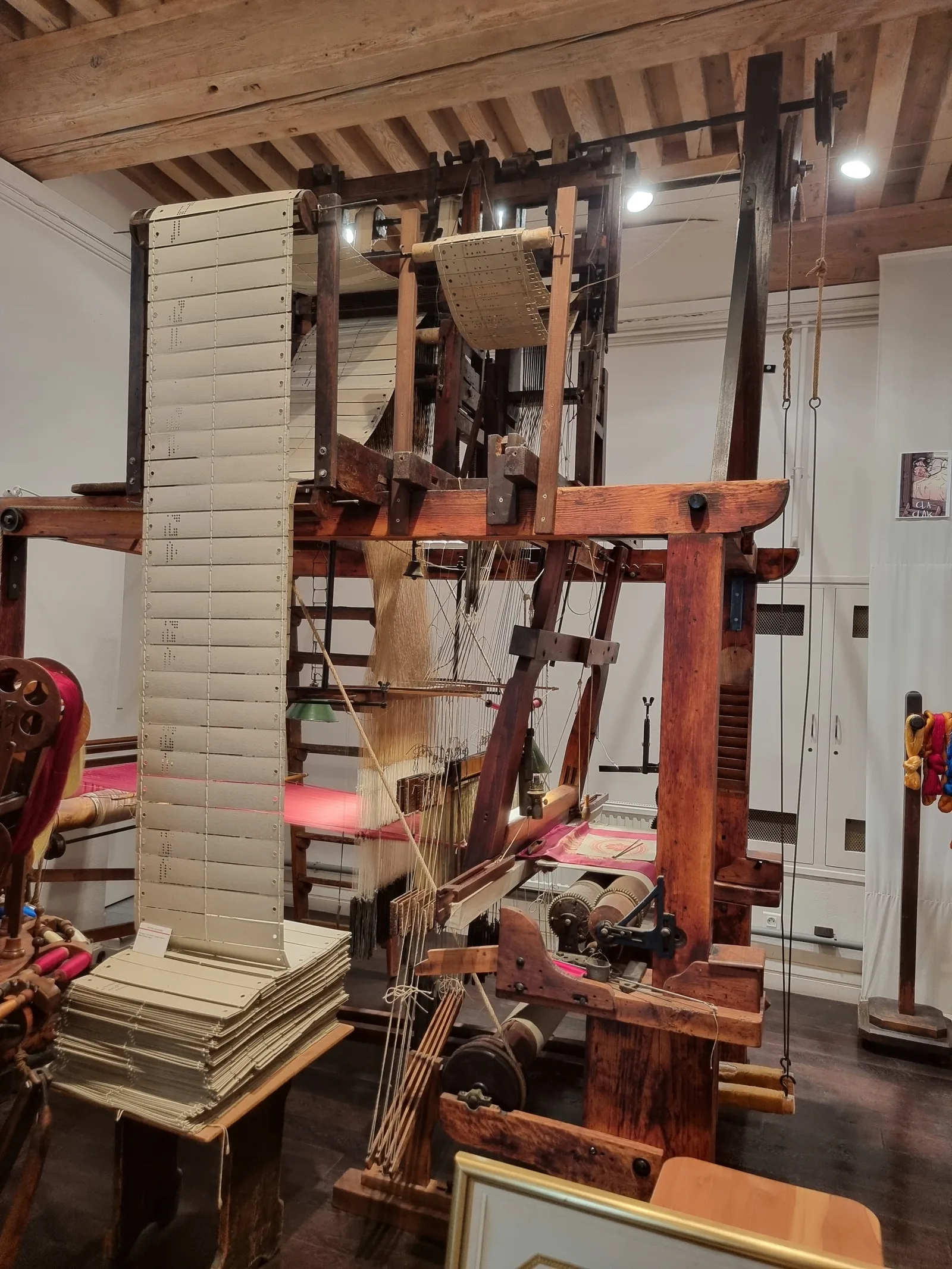 Details at La Maison des Canuts Lyon — travel photo