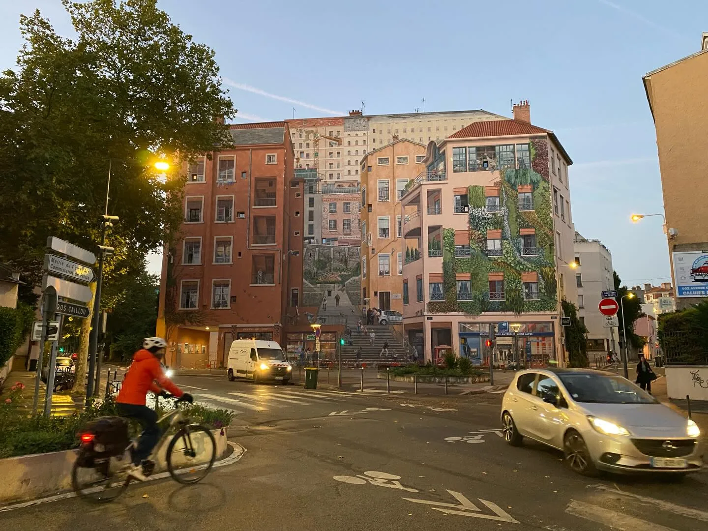 Details at Mur des Canuts Lyon — travel photo