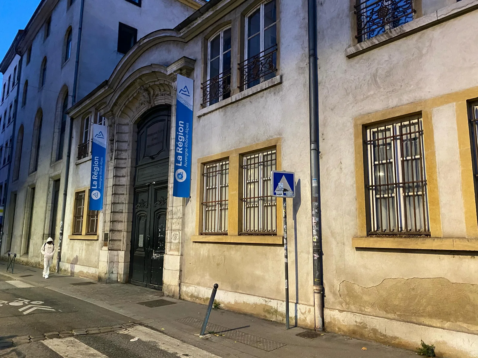 Main view at Musée des Tissus et des Arts Décoratifs Lyon — travel photo