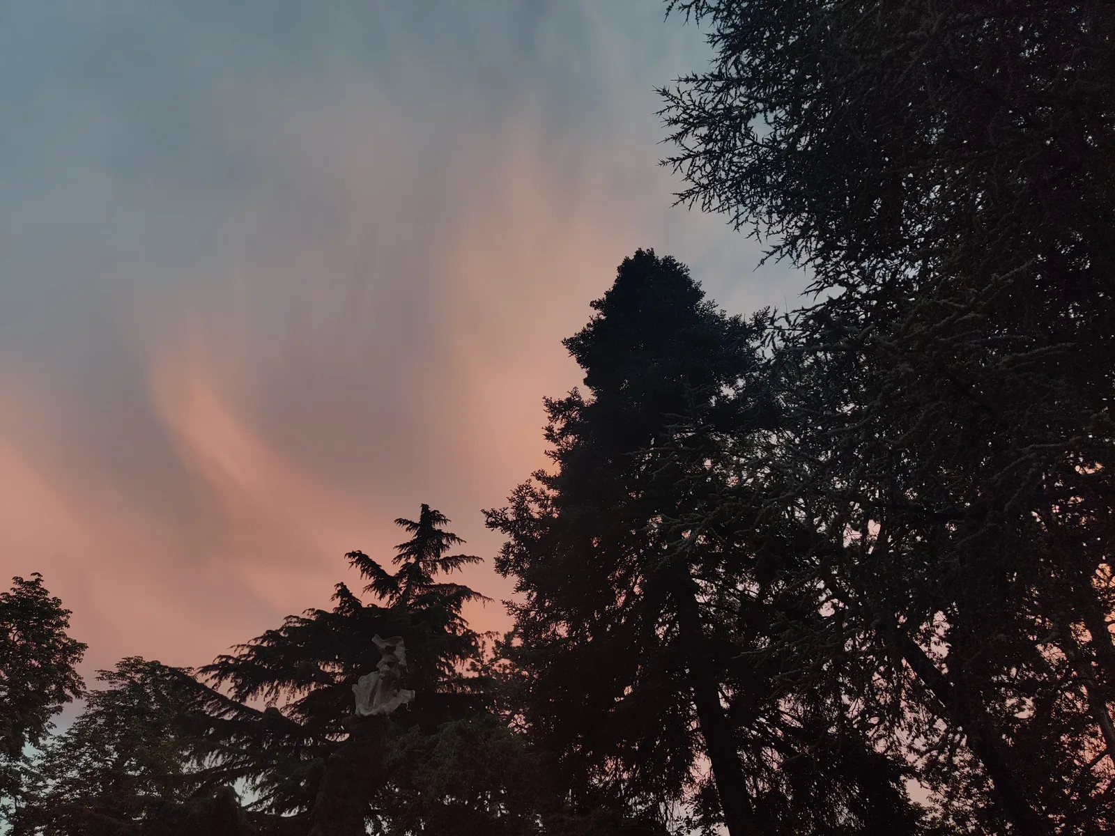Main view at Parc de la Cerisaie Lyon — travel photo