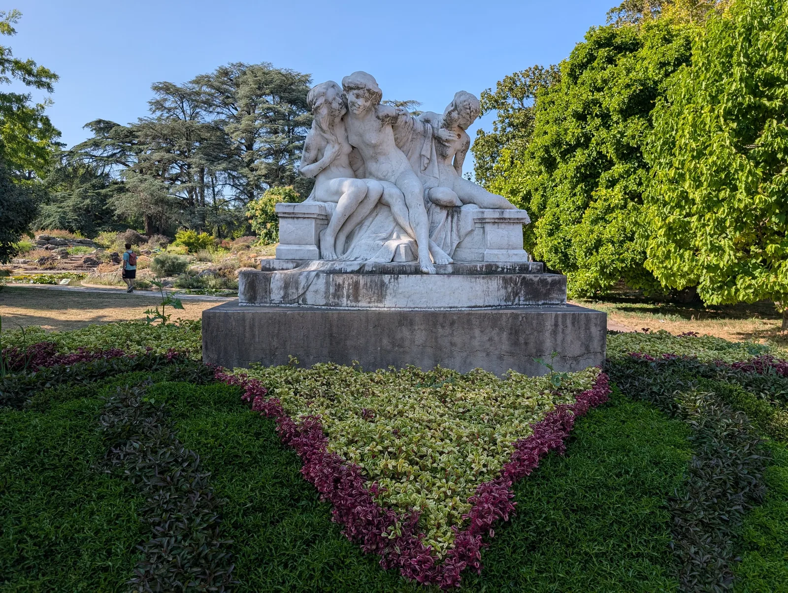 Details at Parc de la Tête d'Or Lyon — travel photo