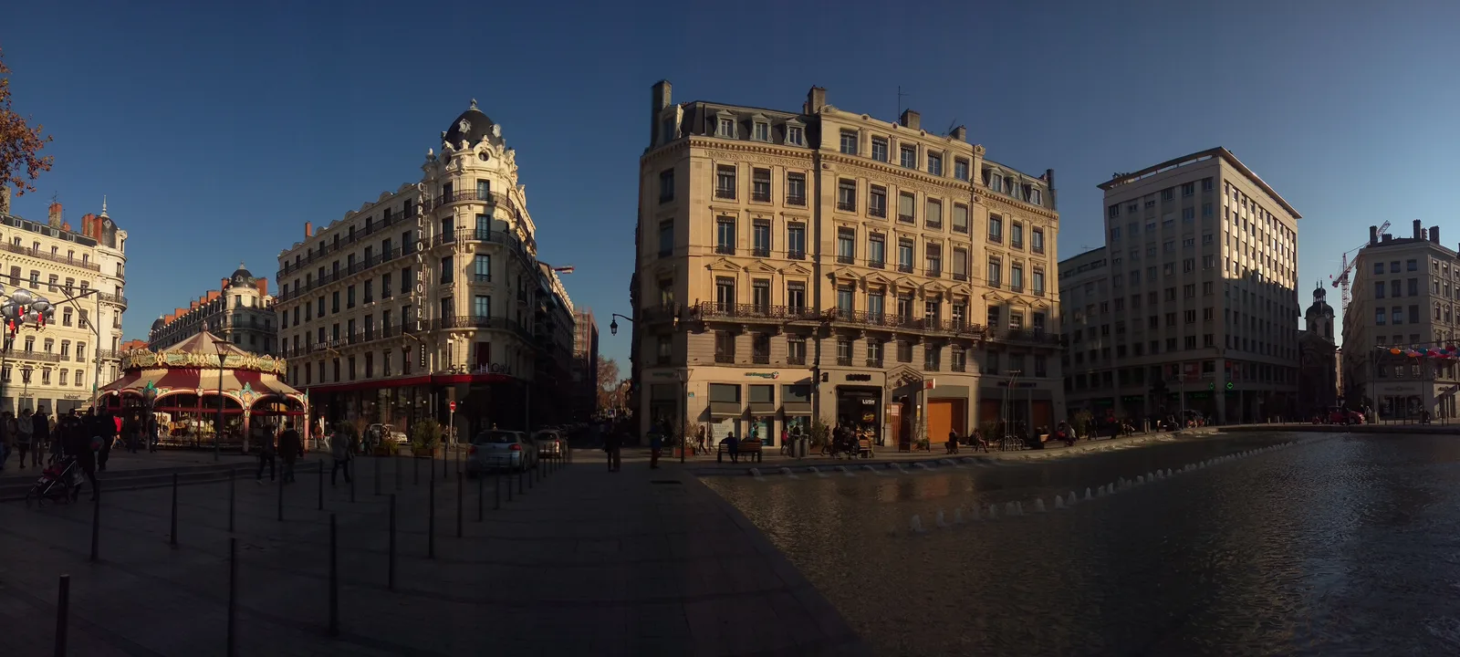 Atmosphere at Place de la République Lyon — travel photo