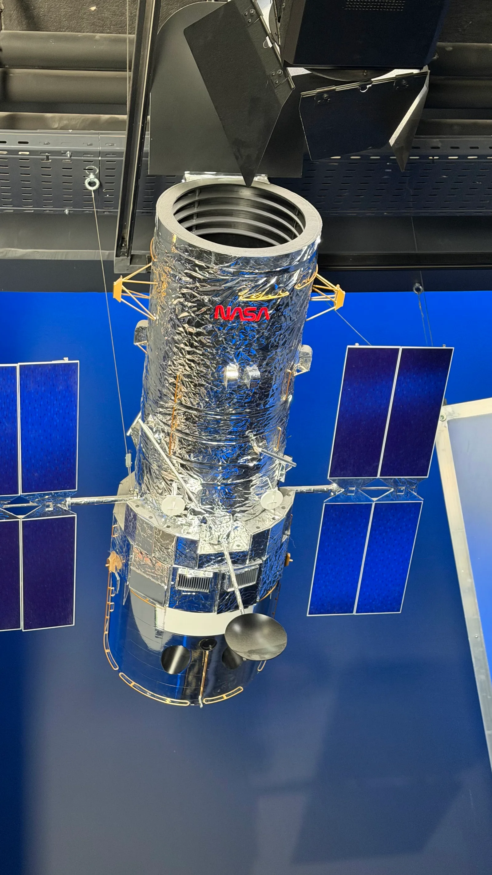 Atmosphere at Planétarium Lyon — travel photo