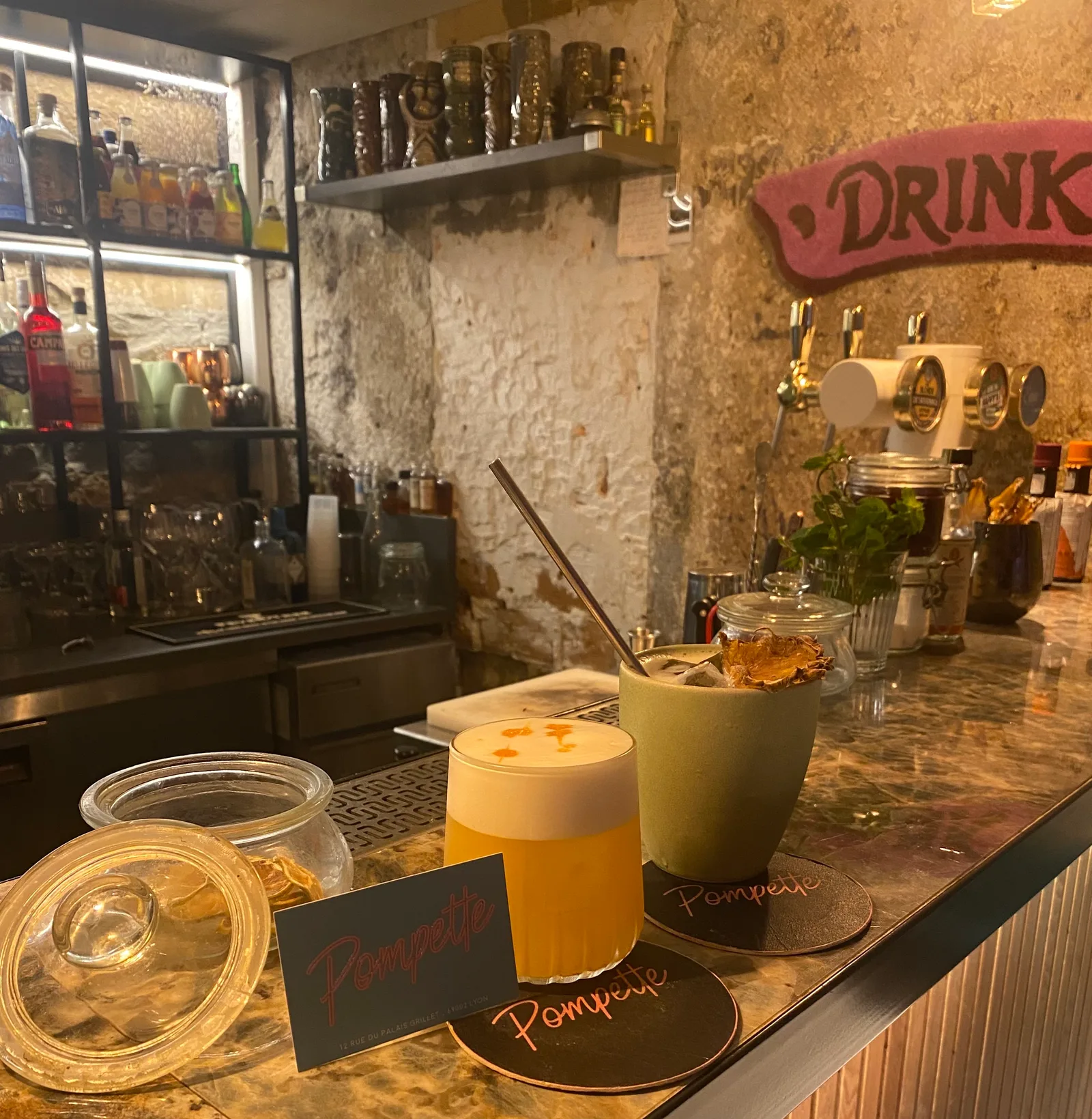 Atmosphere at Pompette Lyon — travel photo