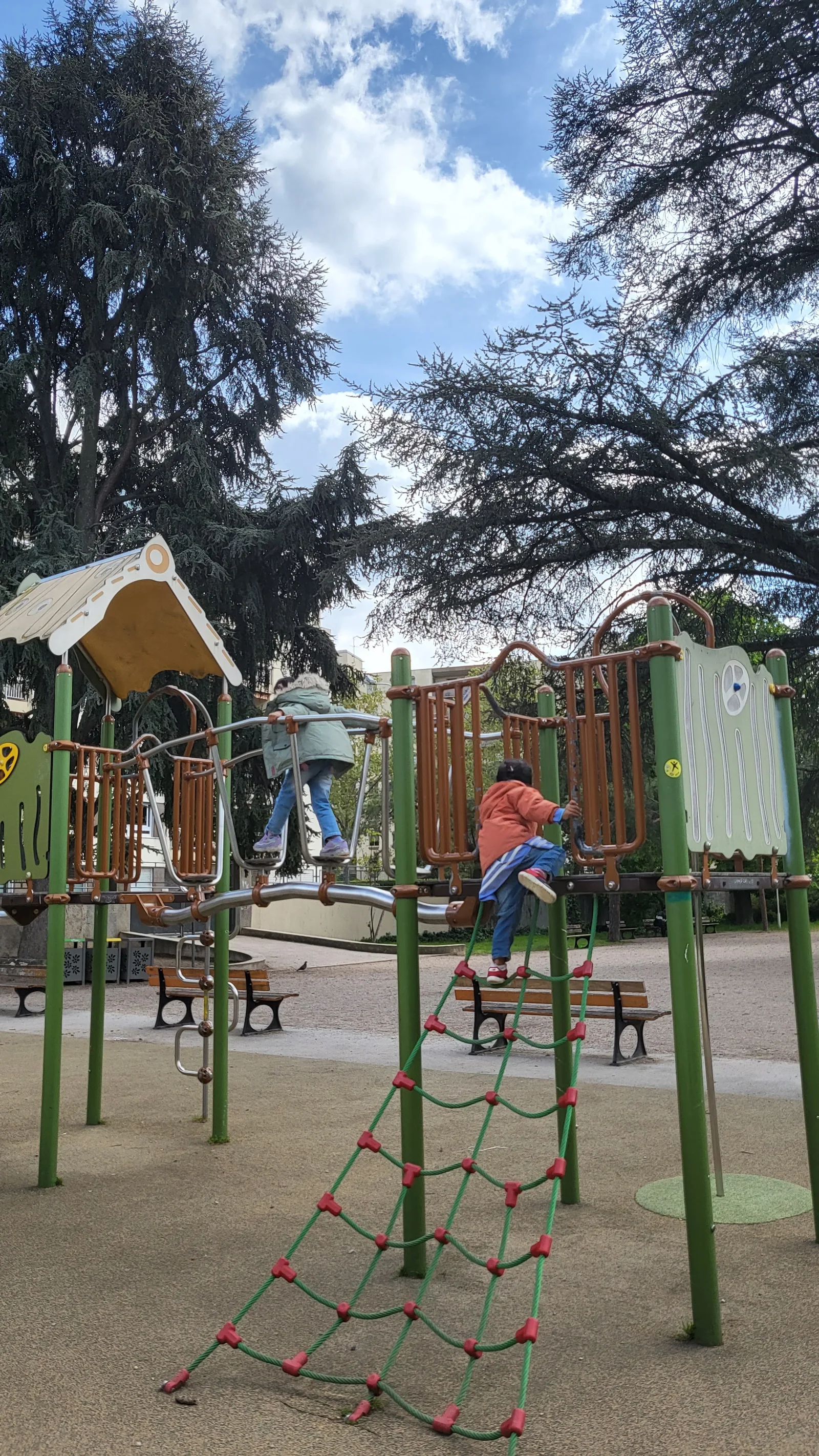 Main view at Square du Béguin Lyon — travel photo