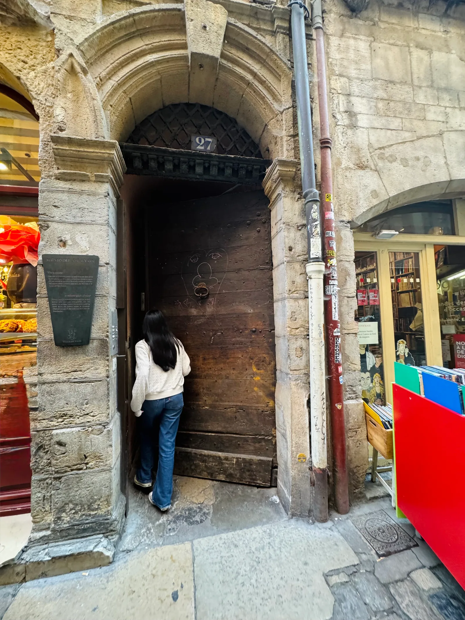 Details at Traboules du Vieux Lyon Lyon — travel photo
