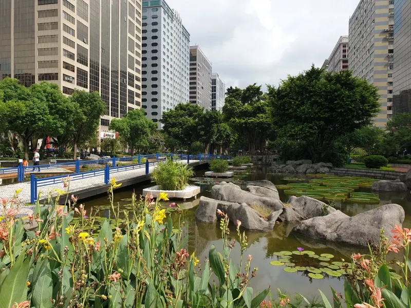 Dr. Carlos d'Assumpção Park
