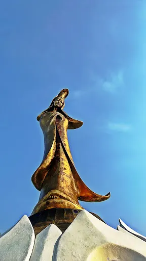 Main view at Guan Yin Statue Macau — travel photo